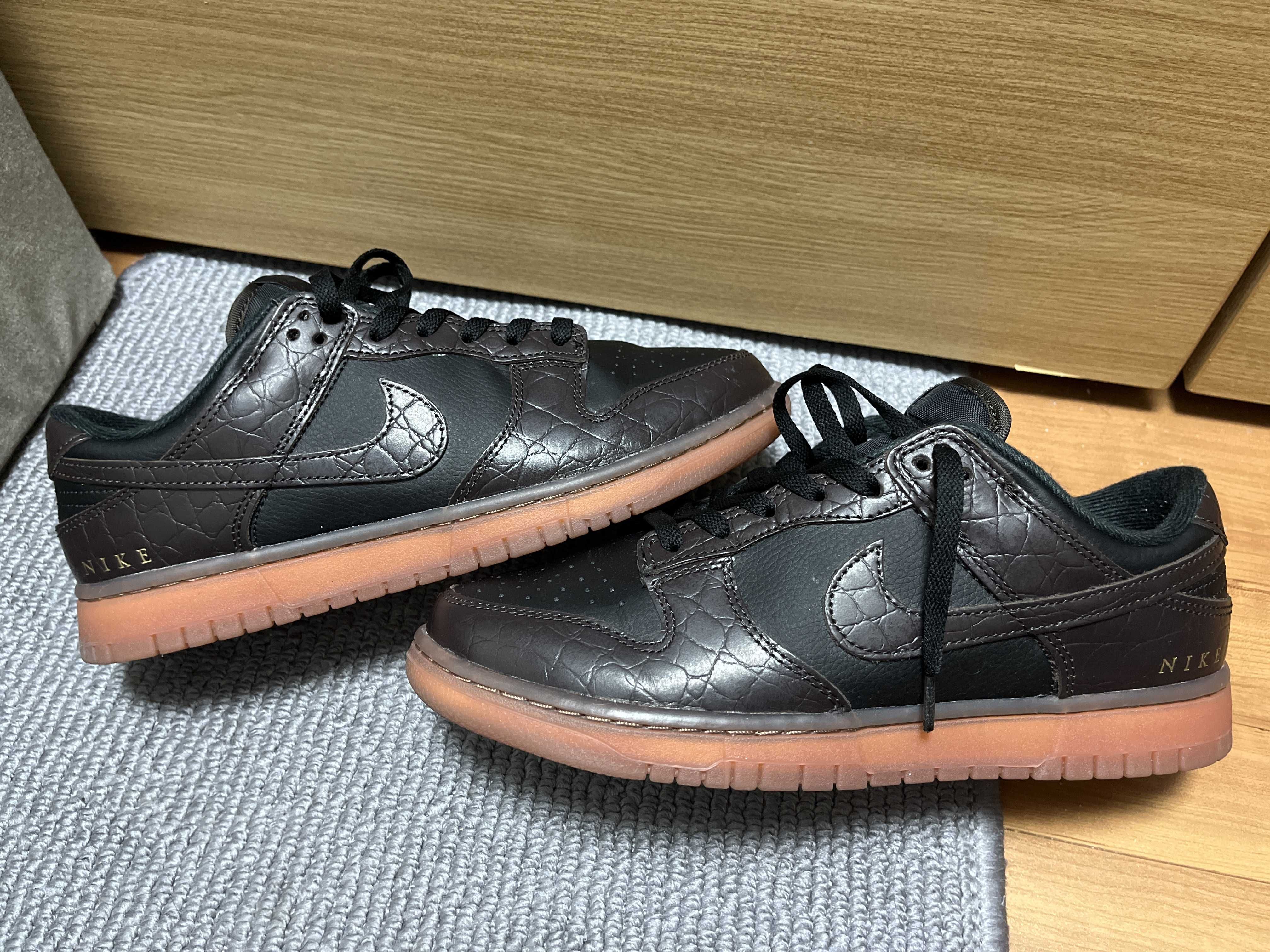 Nike Dunk Low "Velvet Brown and Black"