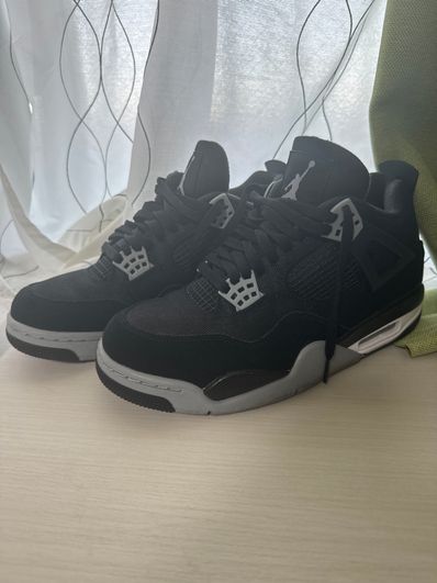 Nike Air Jordan 4 SE "Black and Light Steel"