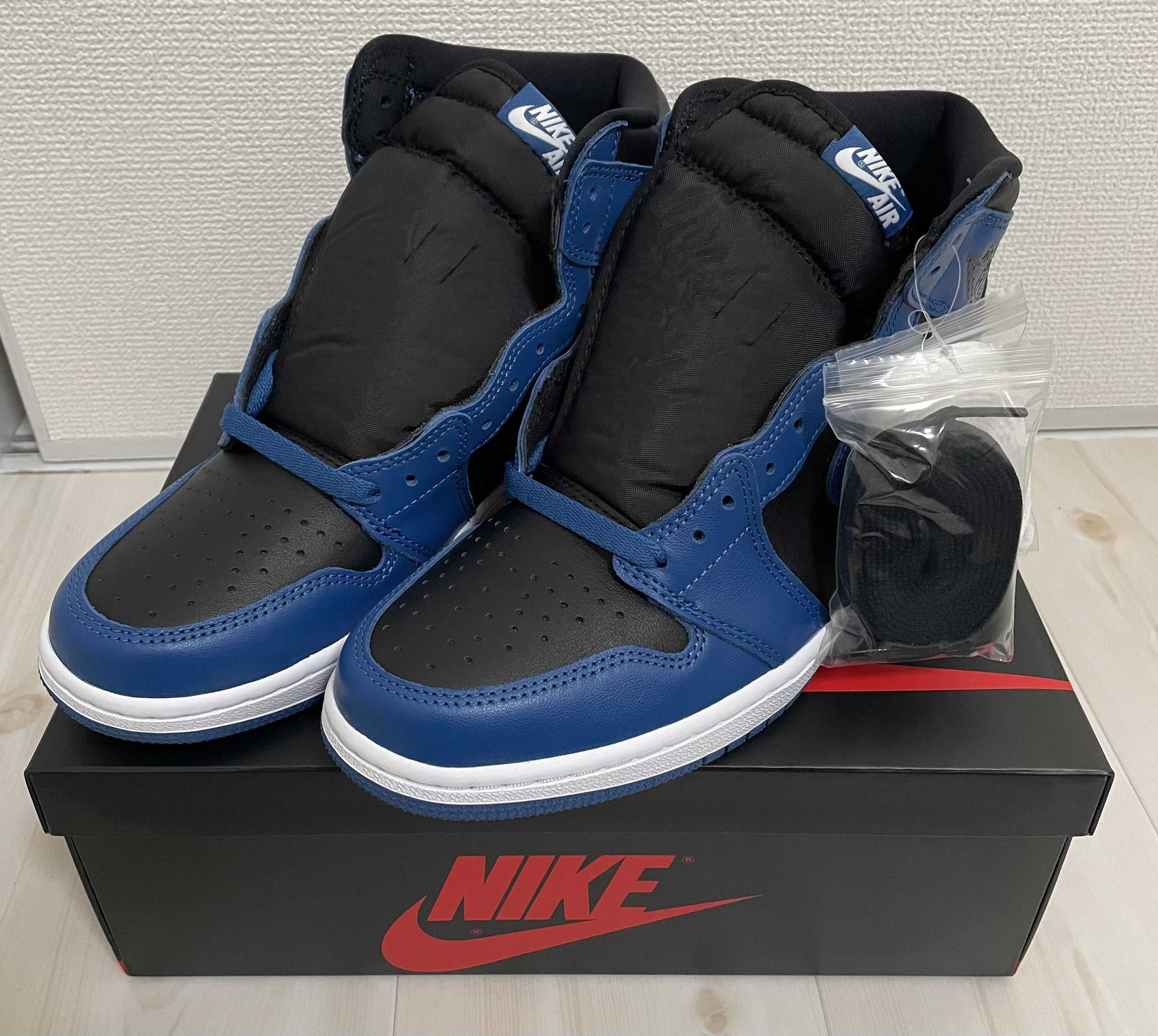 Nike Air Jordan 1 Retro High OG "Dark Marina Blue"