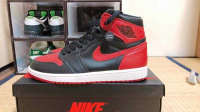 Nike Air Jordan 1 Retro High OG "Bred/Banned" (2016)