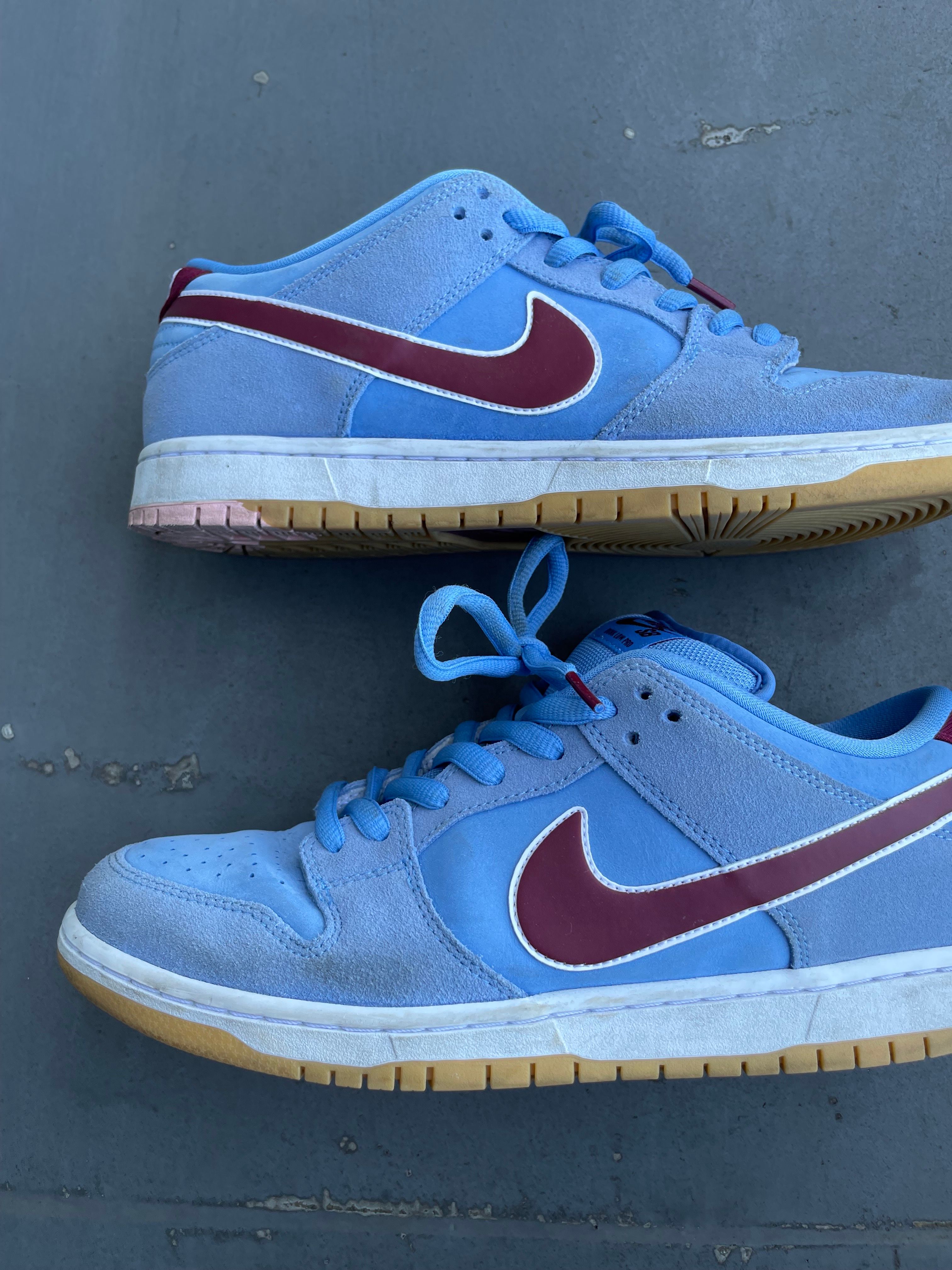 Nike SB Dunk Low Pro "Philadelphia Phillies/Valor Blue and Team Maroon"