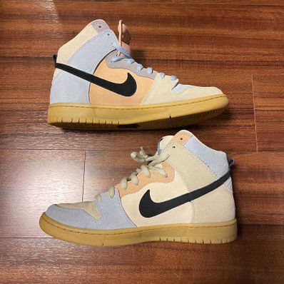 Nike SB Dunk High "Easter Spectrum"