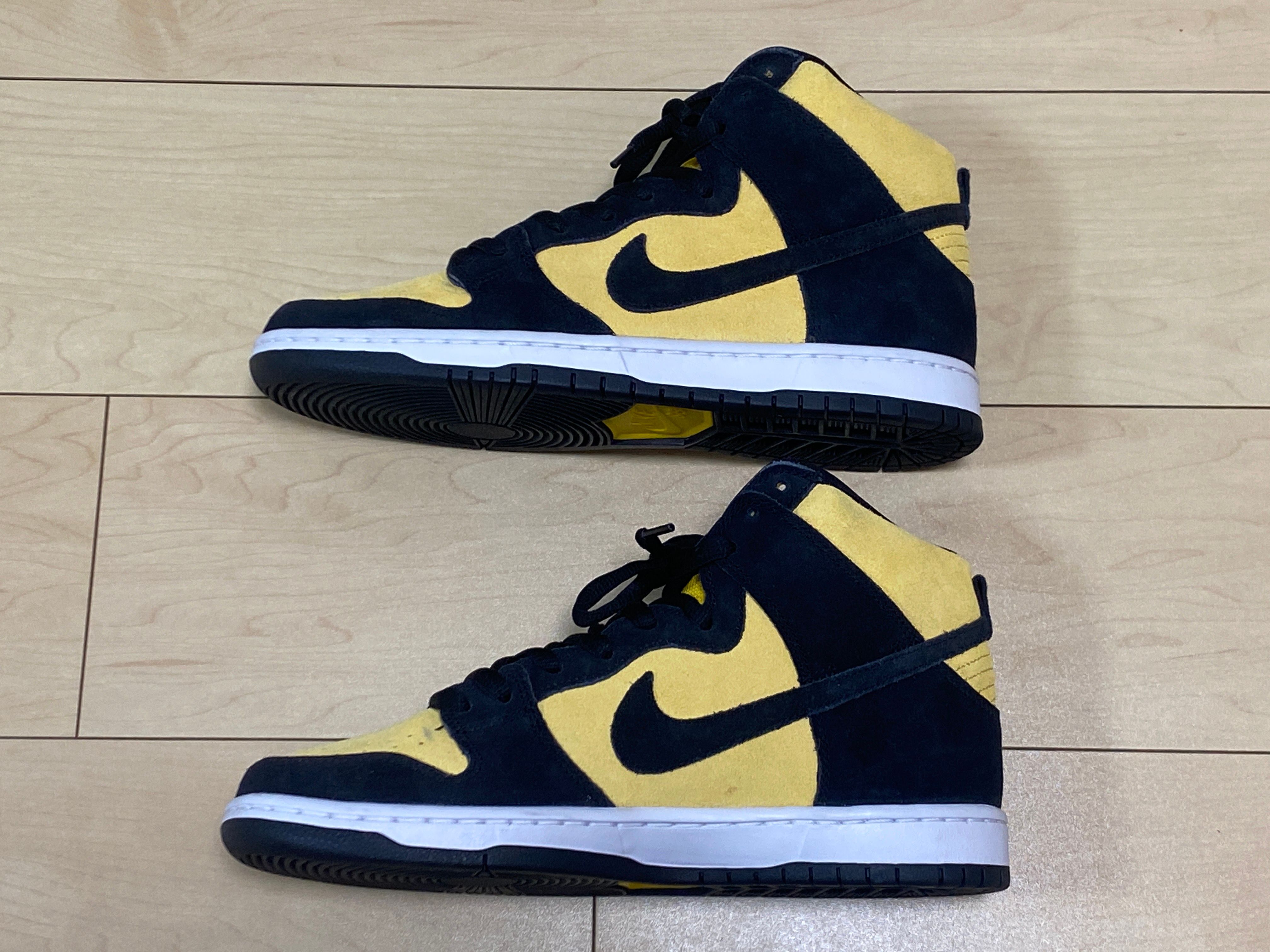 NIKE SB DUNK HIGH "MAIZE AND BLACK"