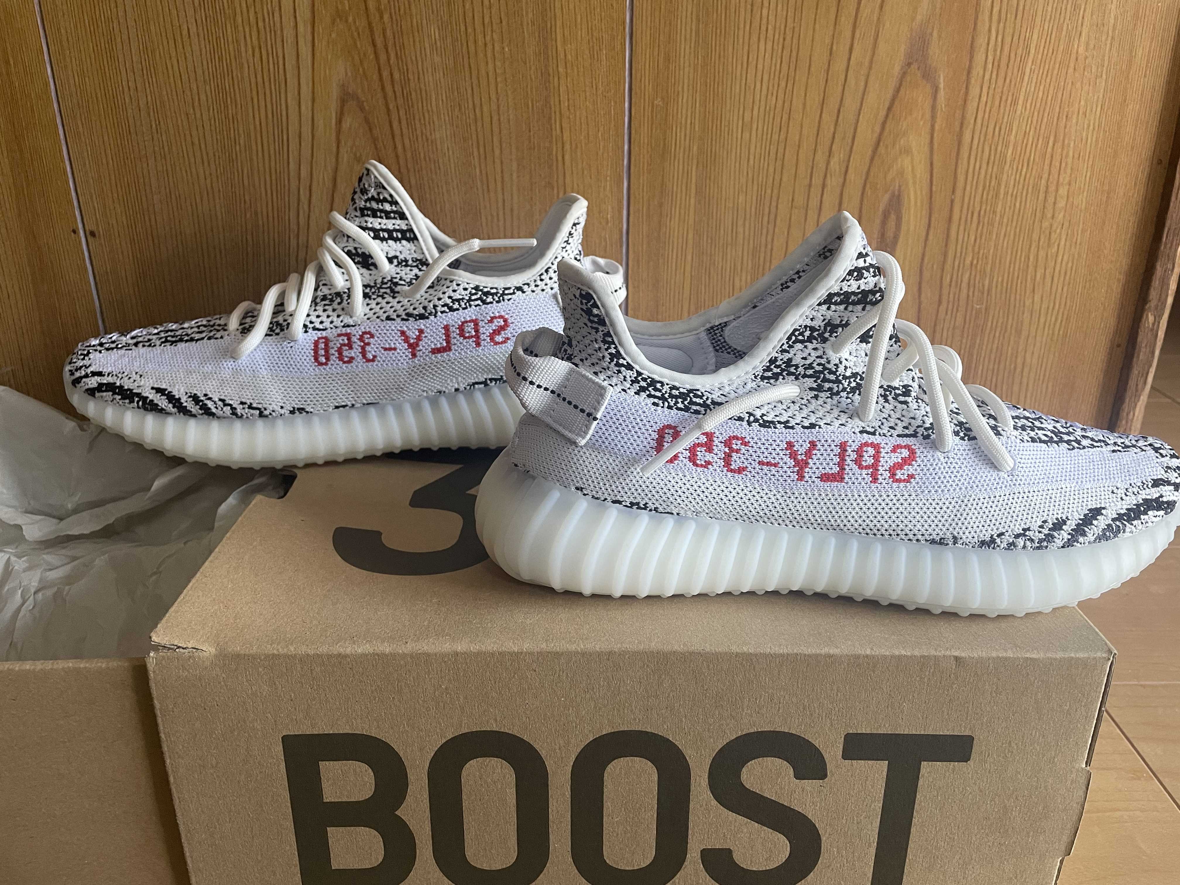 adidas YEEZY Boost 350 V2 "Zebra"