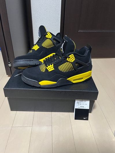 Nike Air Jordan 4 Retro "Thunder"(2023)