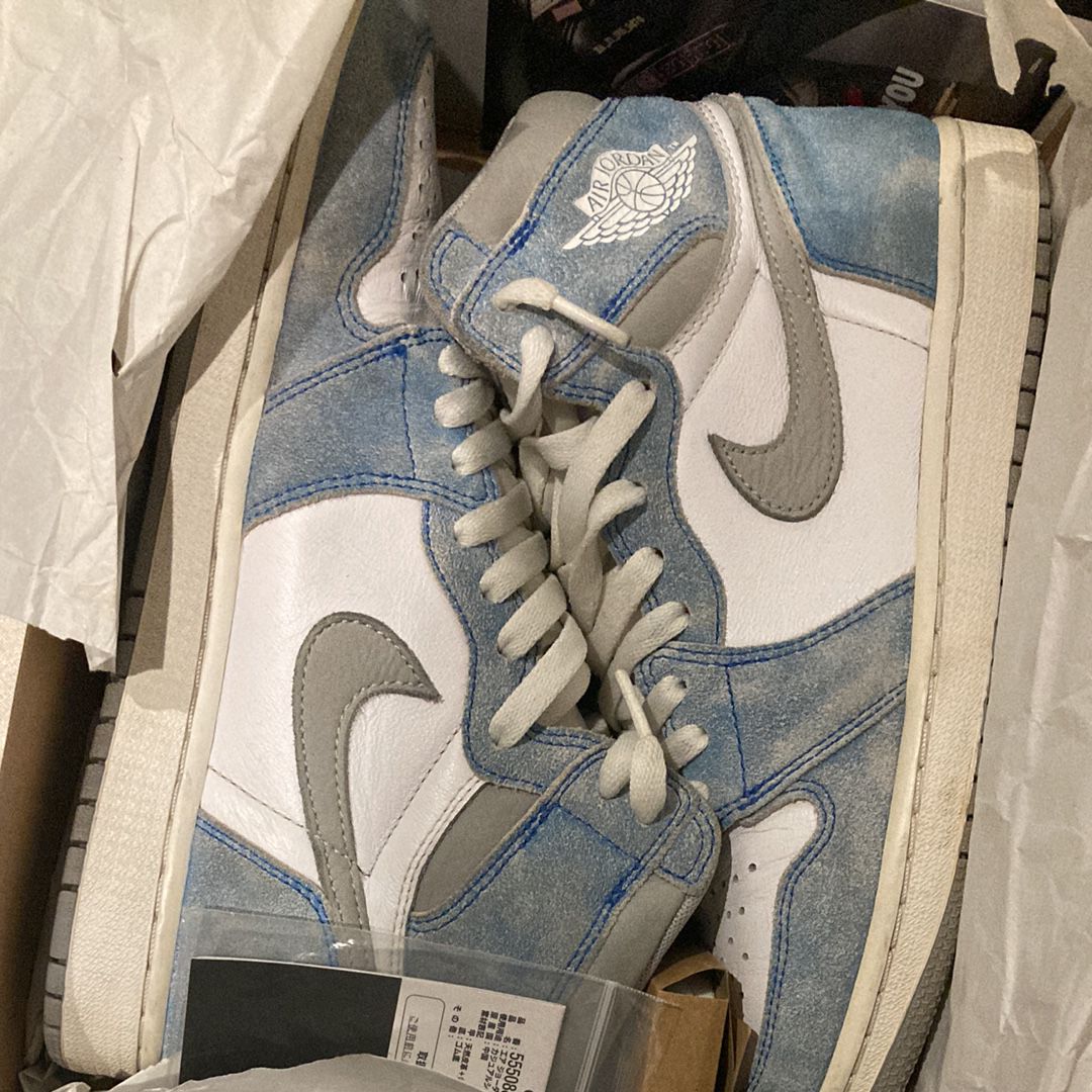 Nike Air Jordan 1 High OG "Hyper Royal"