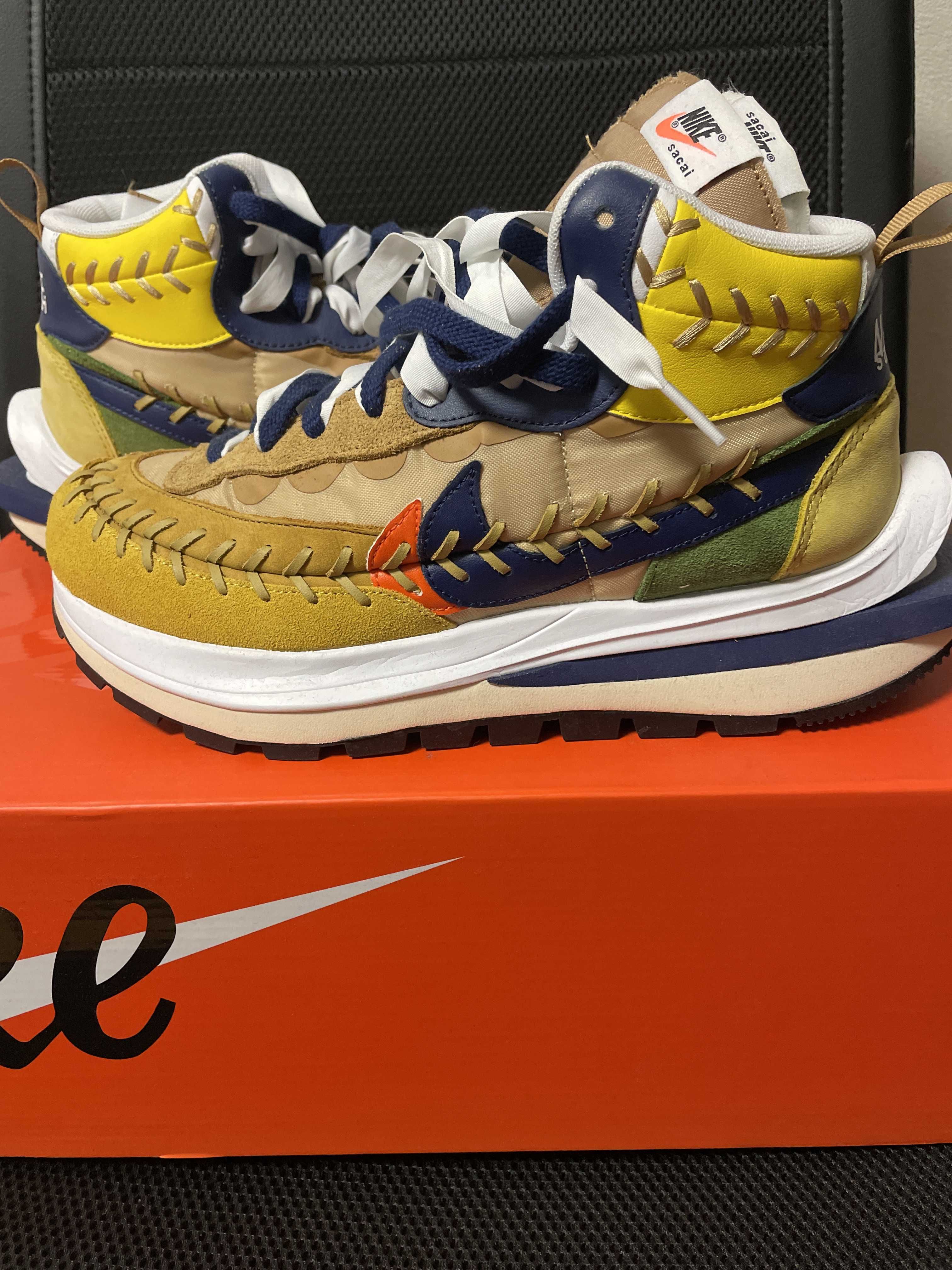 Jean-Paul Gaultier × sacai × Nike VaporWaffle "Sesame/Multi Color"