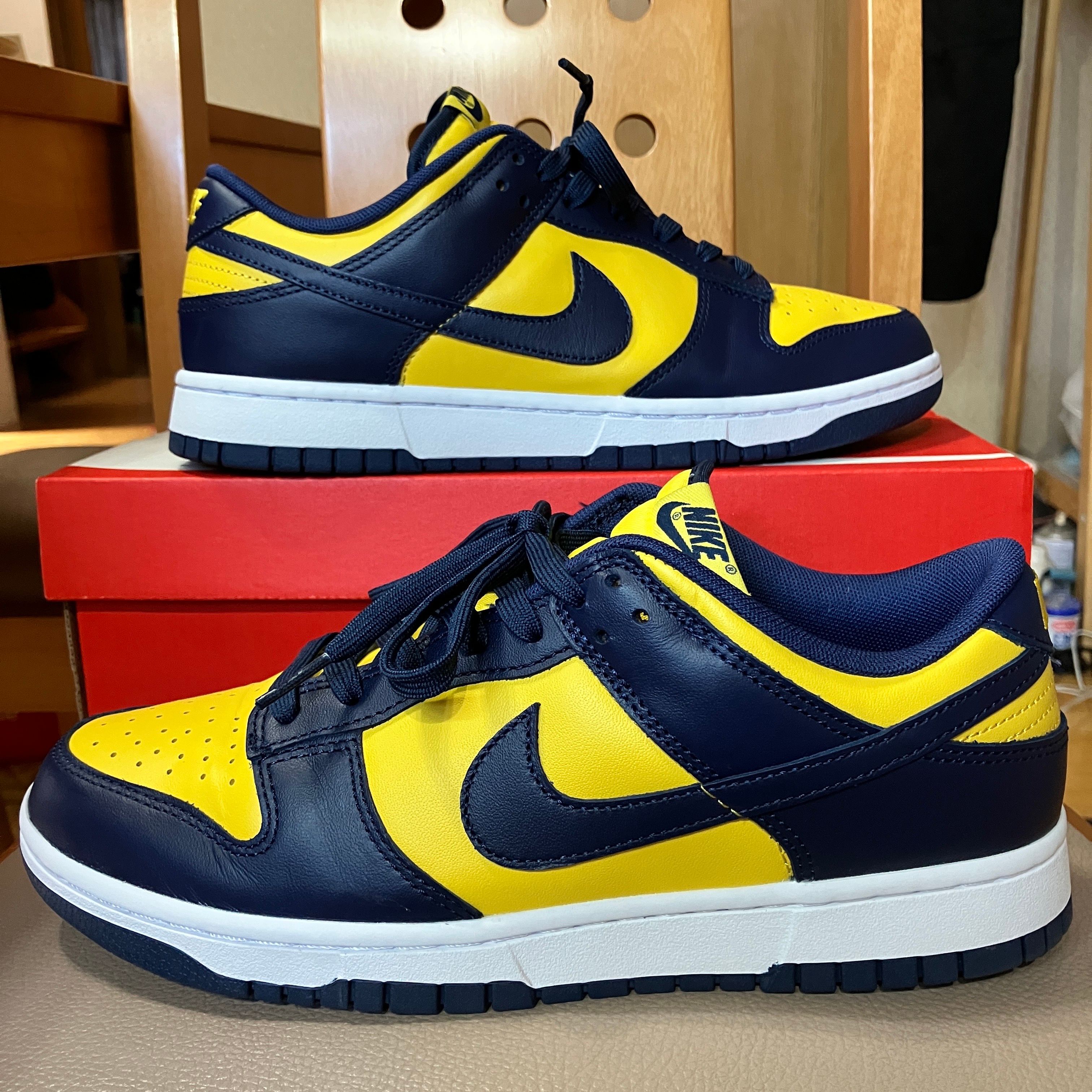 Nike Dunk Low "Michigan"