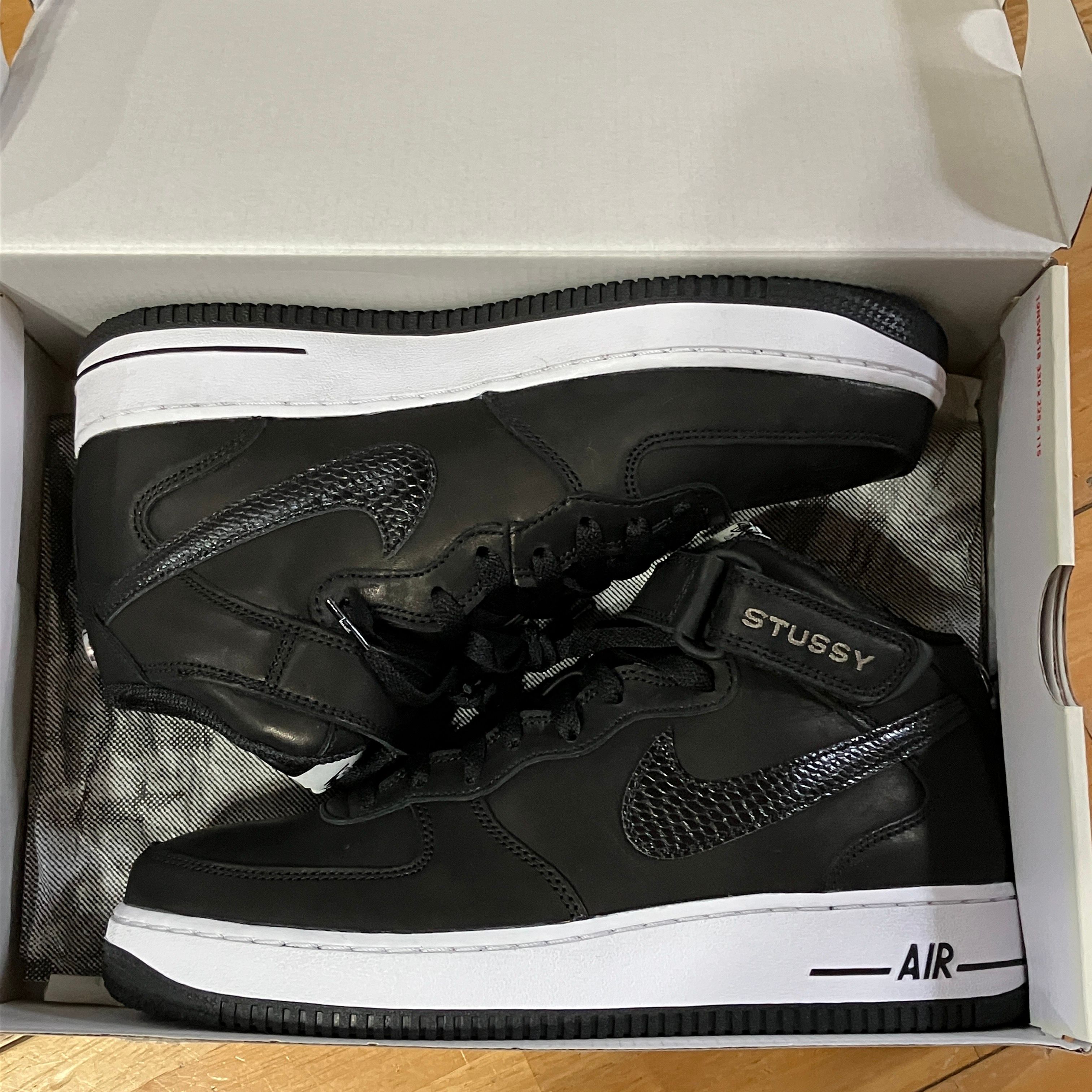 Stussy × Nike Air Force 1 Mid "Black/Black"