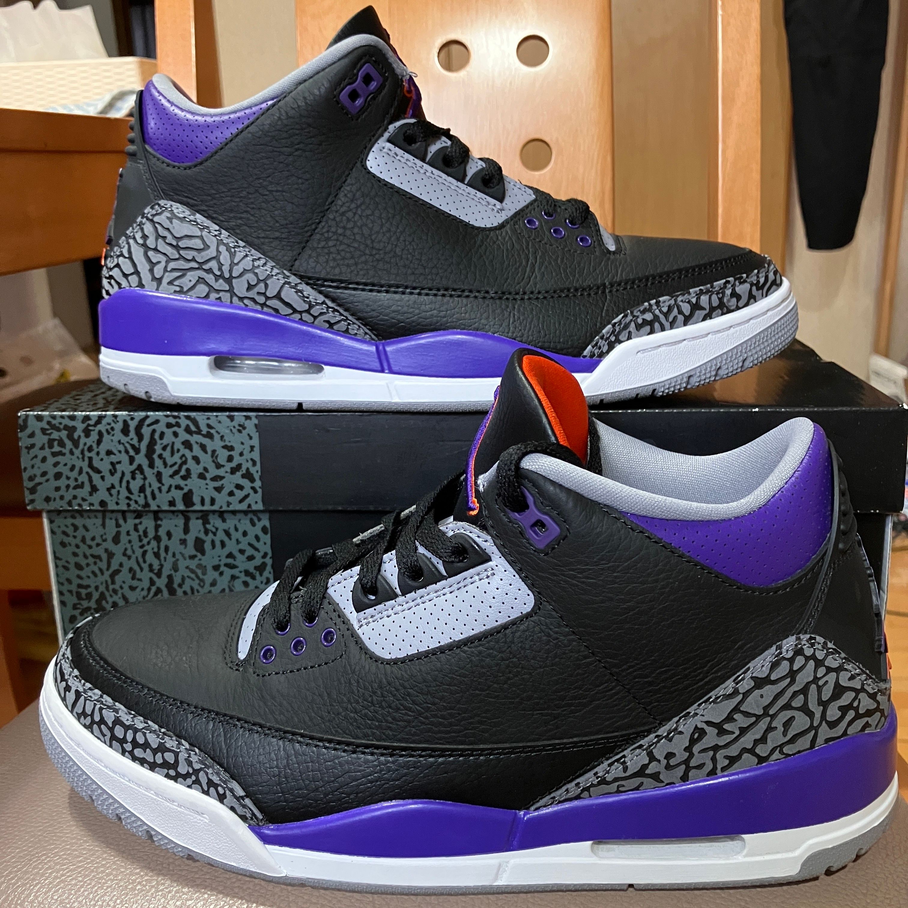Nike Air Jordan 3 Retro "Black/Court Purple"