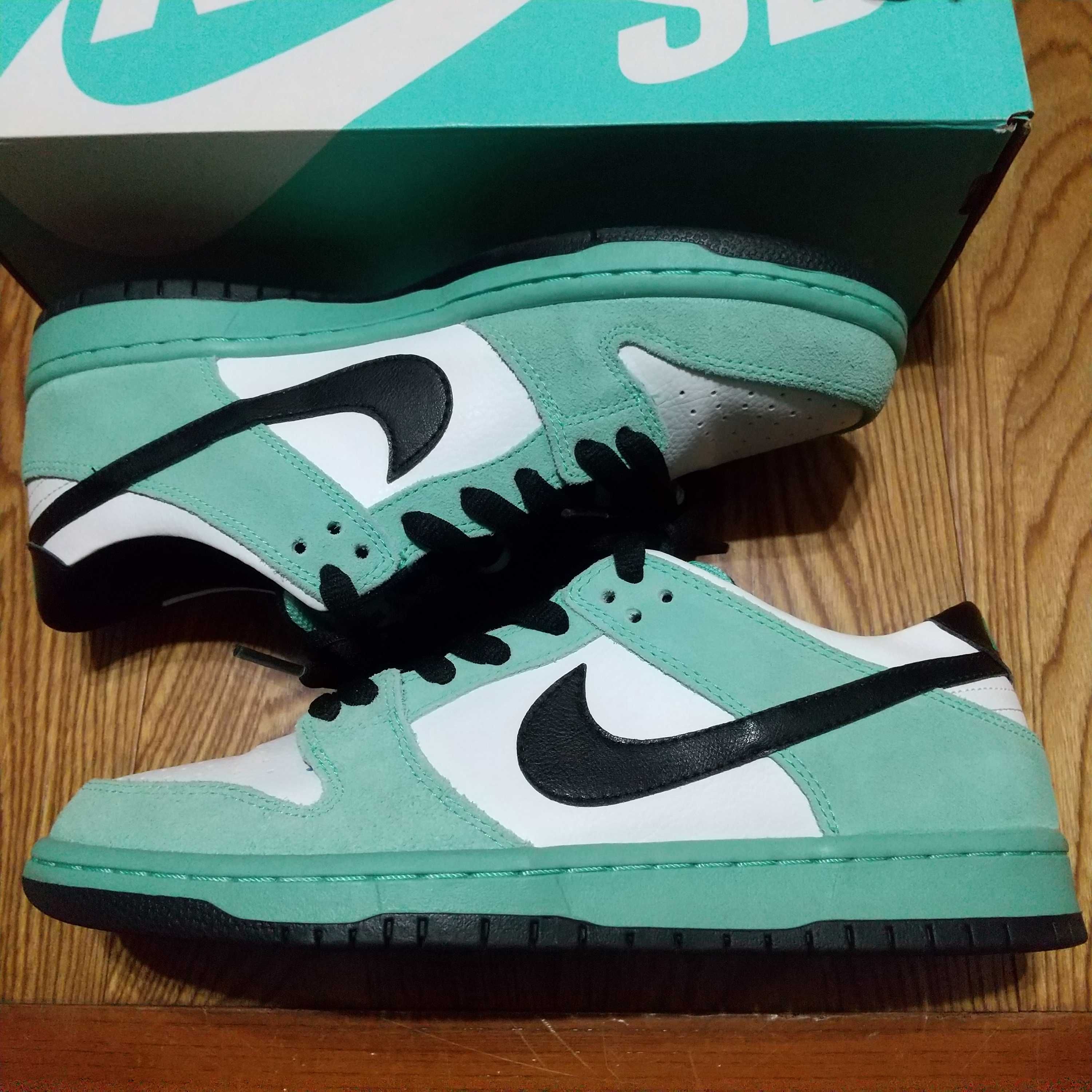 Nike SB Dunk Low Pro "Sea Crystal"