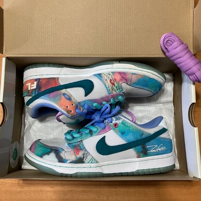 Futura × Nike SB Dunk Low "White and Geode Teal"