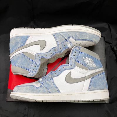 Nike Air Jordan 1 High OG "Hyper Royal"