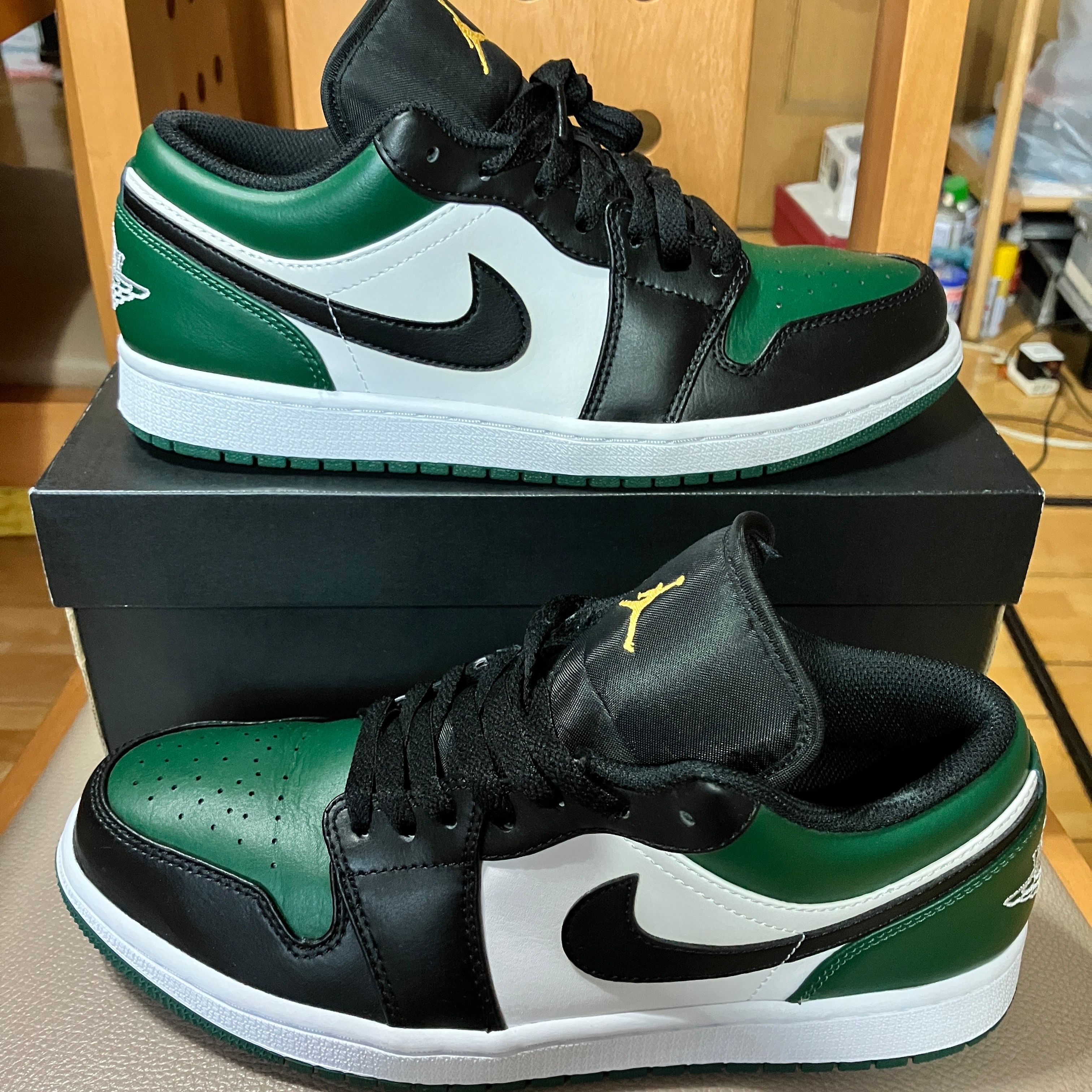 Nike Air Jordan 1 Low "Green Toe"