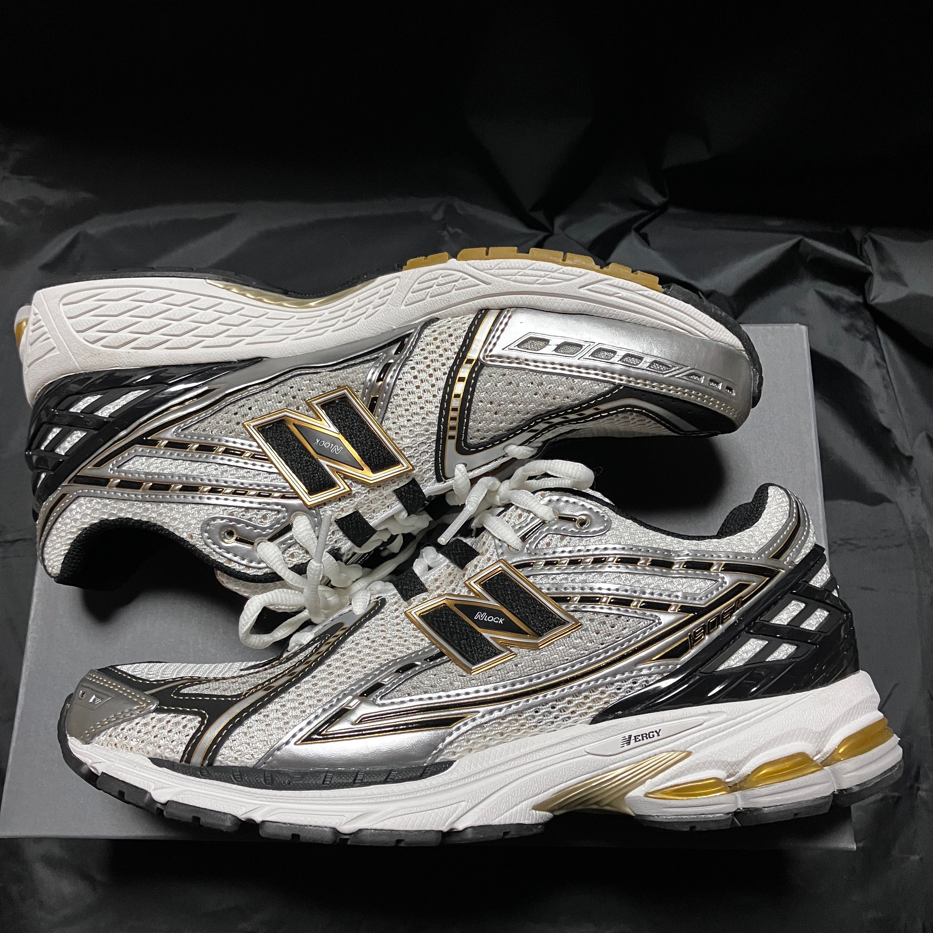 New Balance 1906R "Silver"