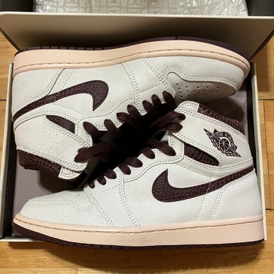 A Ma Maniere × Nike Air Jordan 1 Retro High OG "Sail and Burgundy"