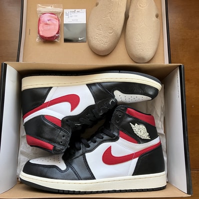 Nike Air Jordan 1 Retro High "Black/White/Sail/Gym Red"