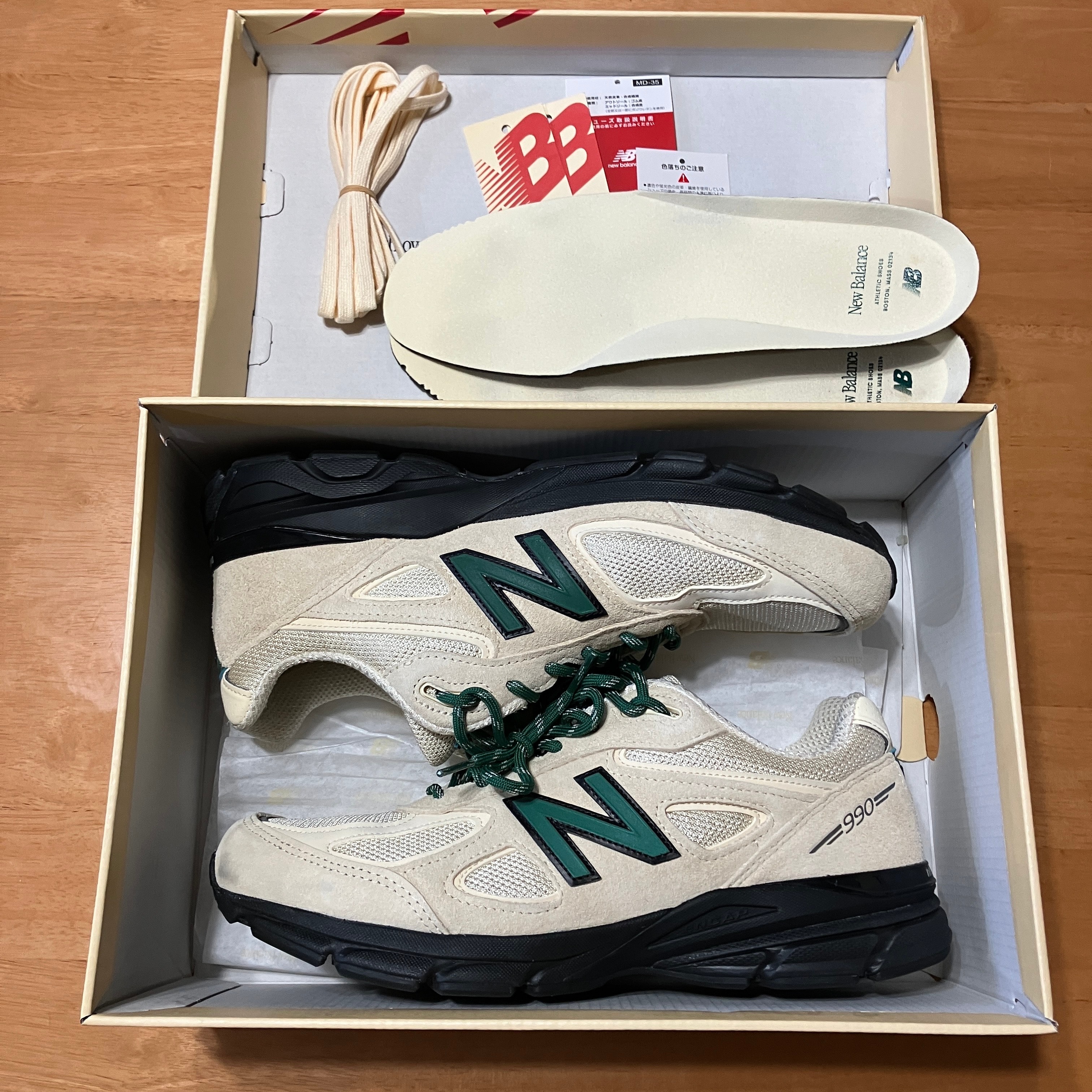 New Balance 990V4 "Macadamia Nut"