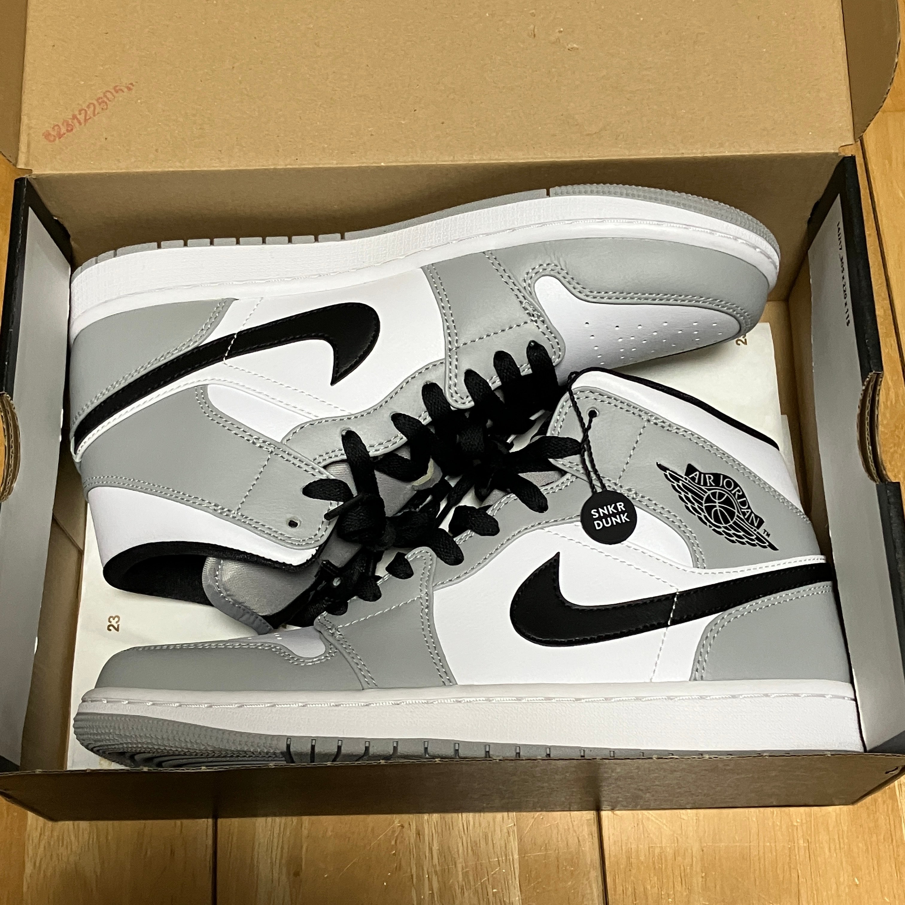 Nike Air Jordan 1 Mid "Light Smoke Grey/White/Black"