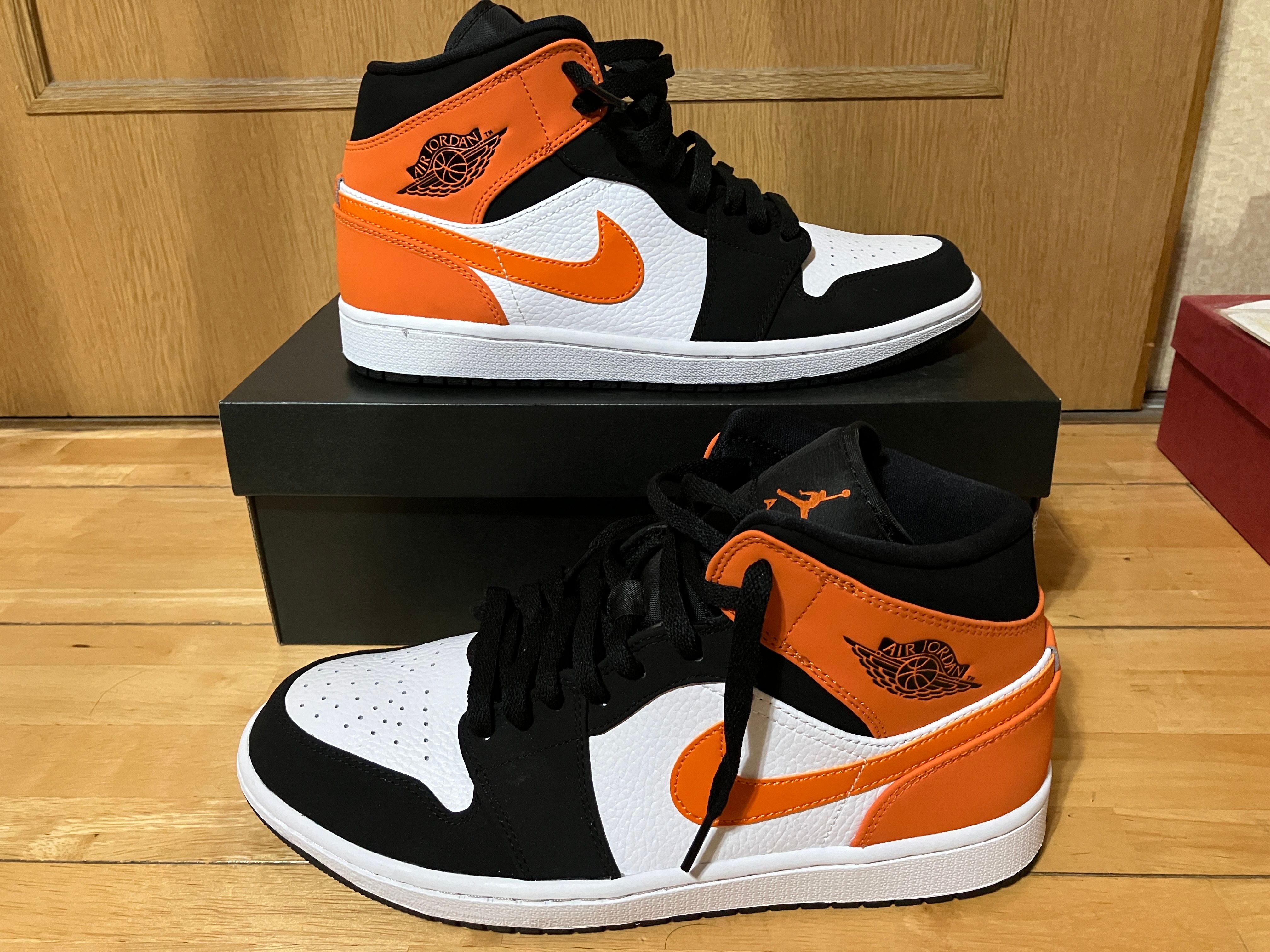 NIKE AIR JORDAN 1 MID "SHATTERED BACKBOARD"