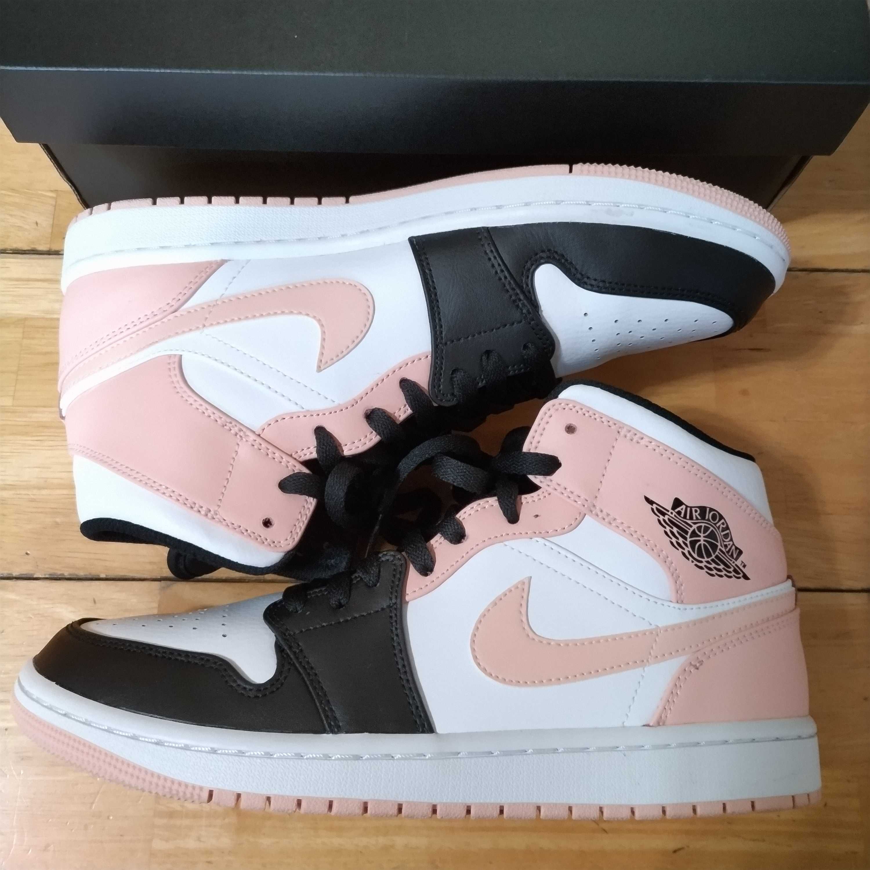 NIKE AIR JORDAN 1 MID "WHITE/BLACK/CRIMSON TINT"