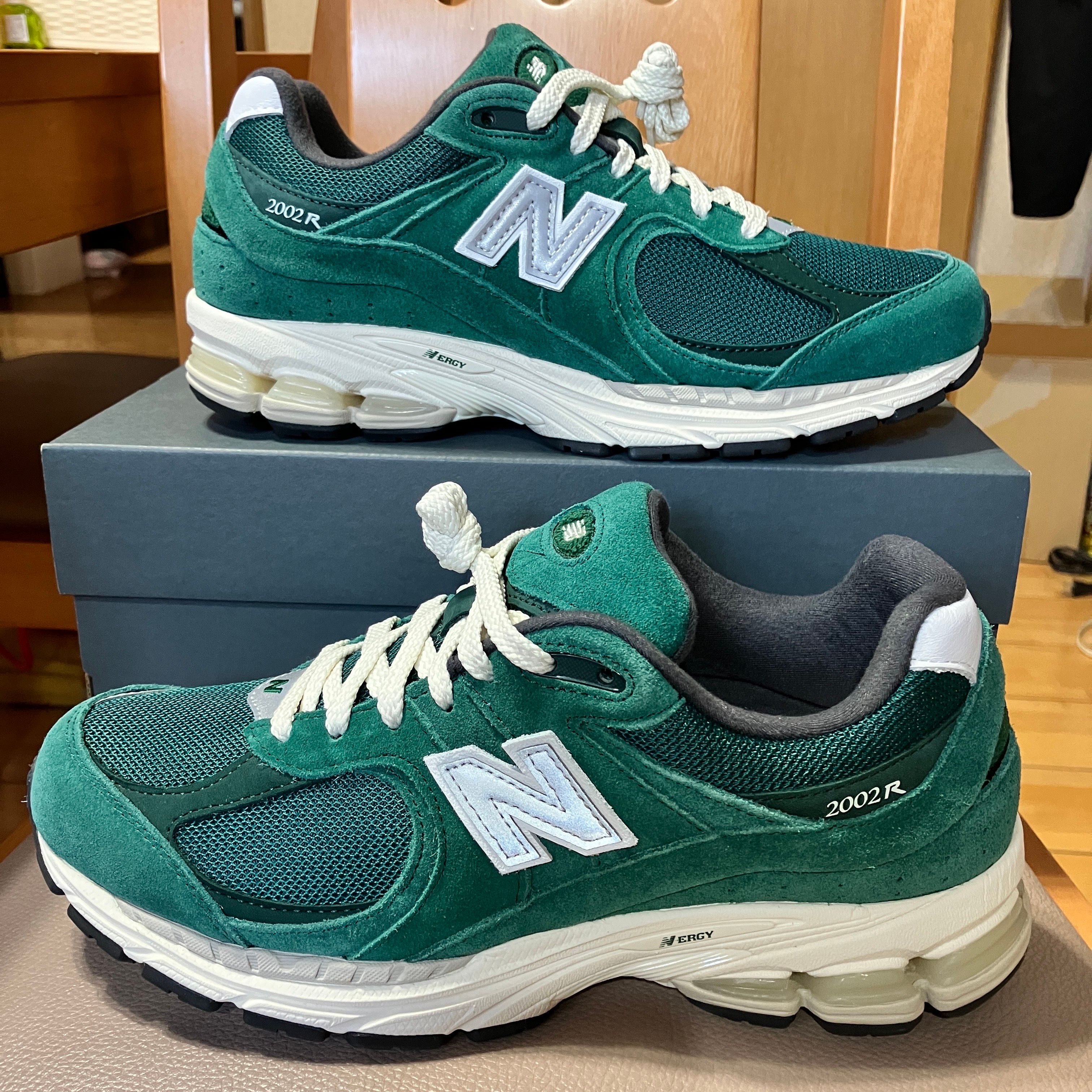 New Balance 2002R "Forest Green"