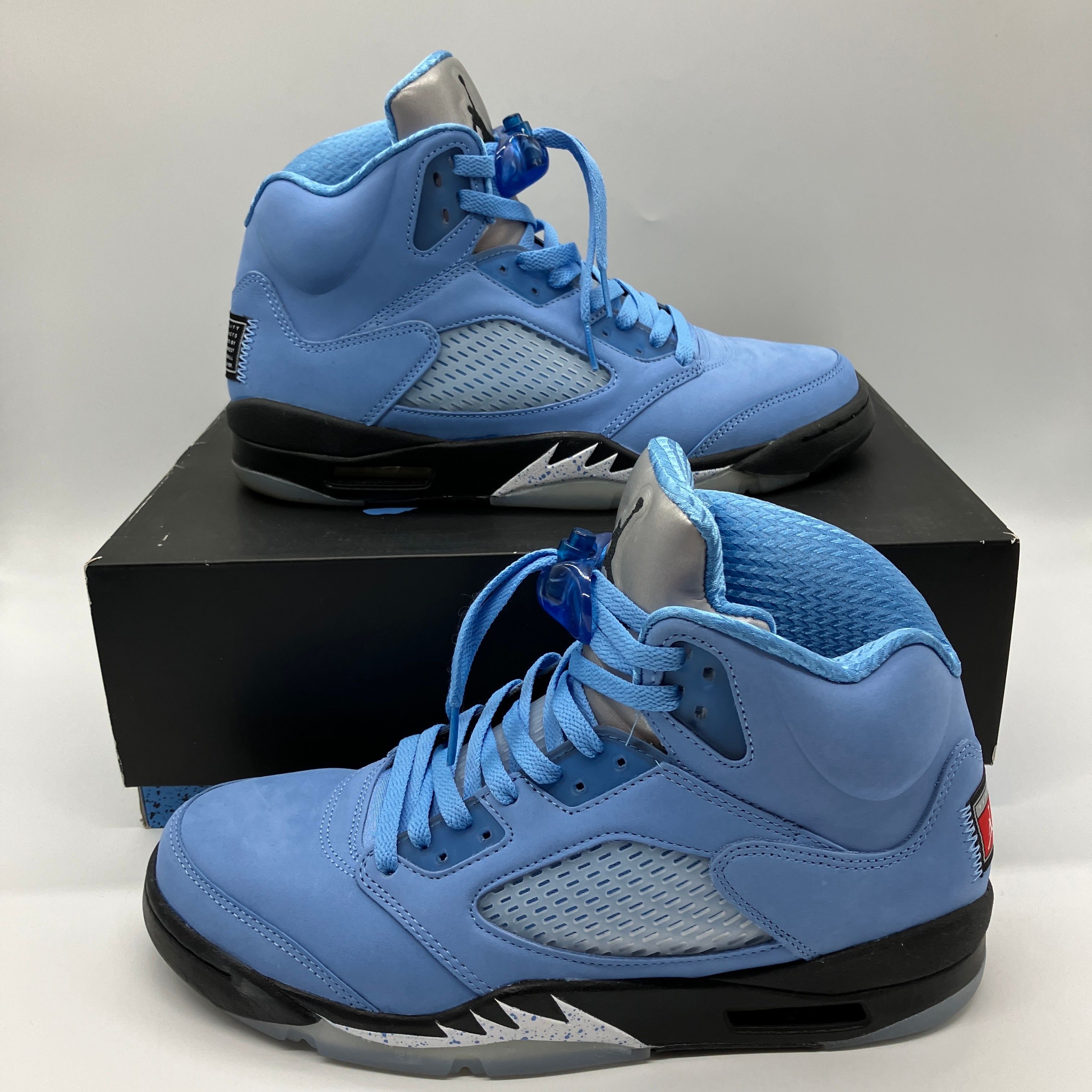Nike Air Jordan 5 Retro SE "University Blue"