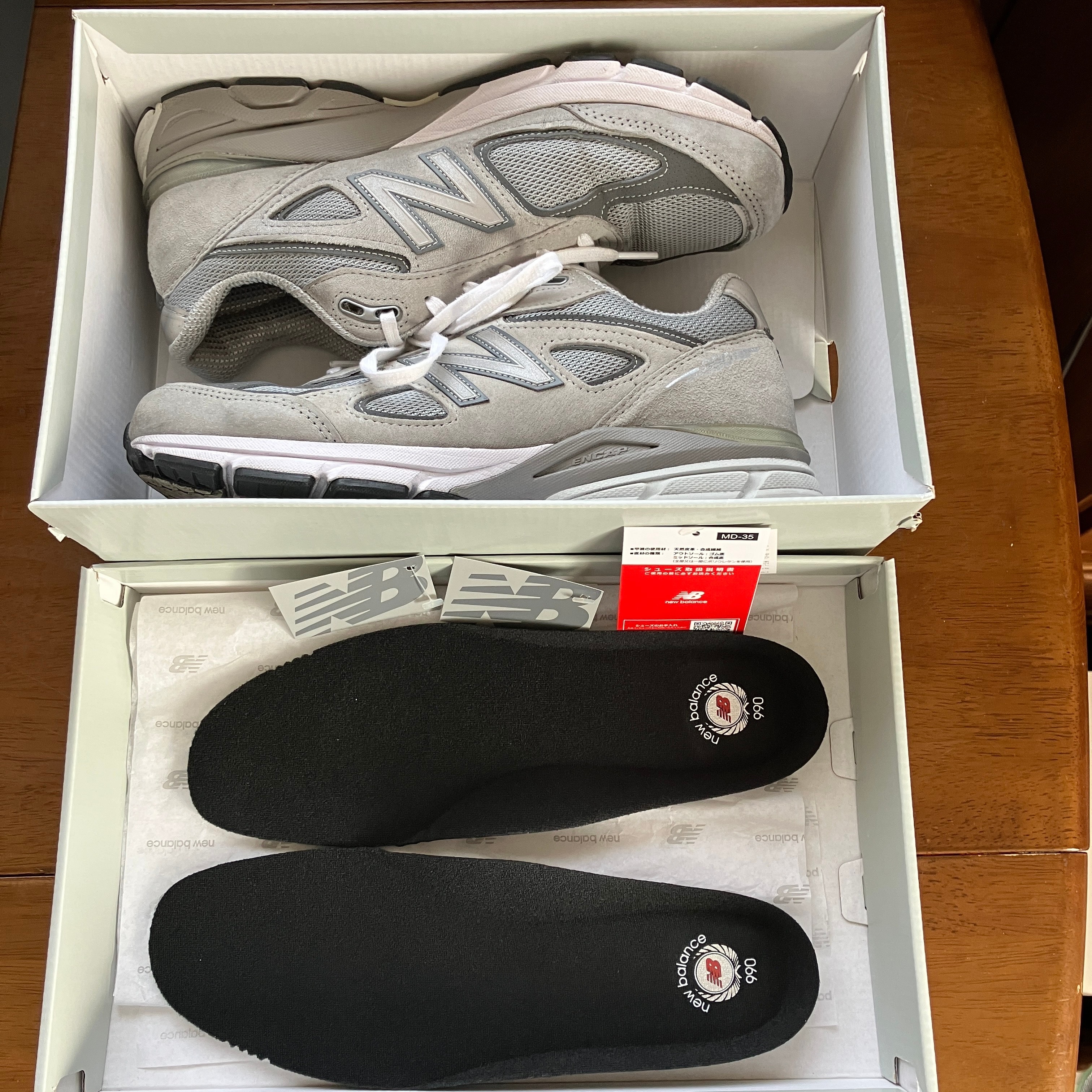 ニューバランス 990V4 "グレー シルバー"