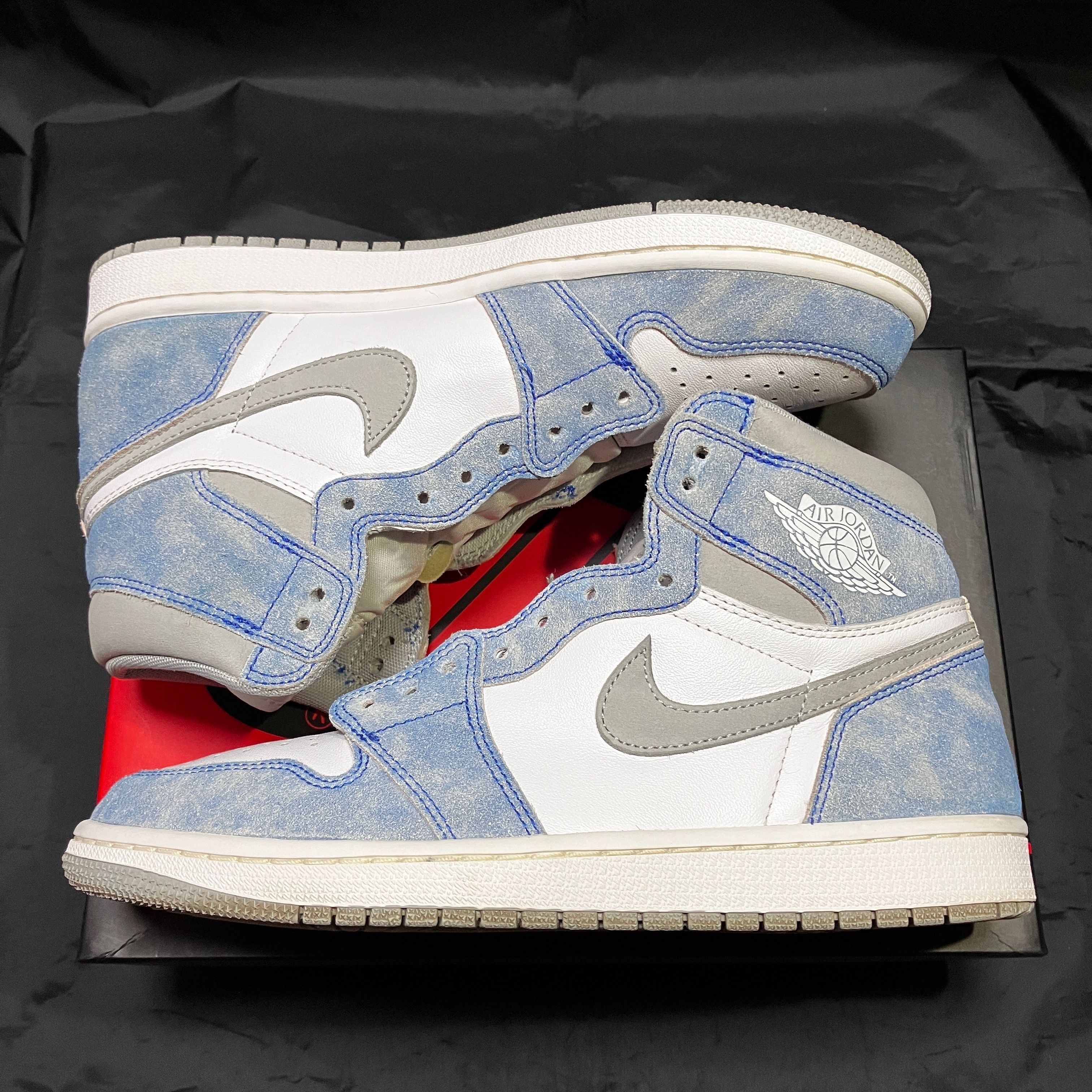 Nike Air Jordan 1 High OG "Hyper Royal"