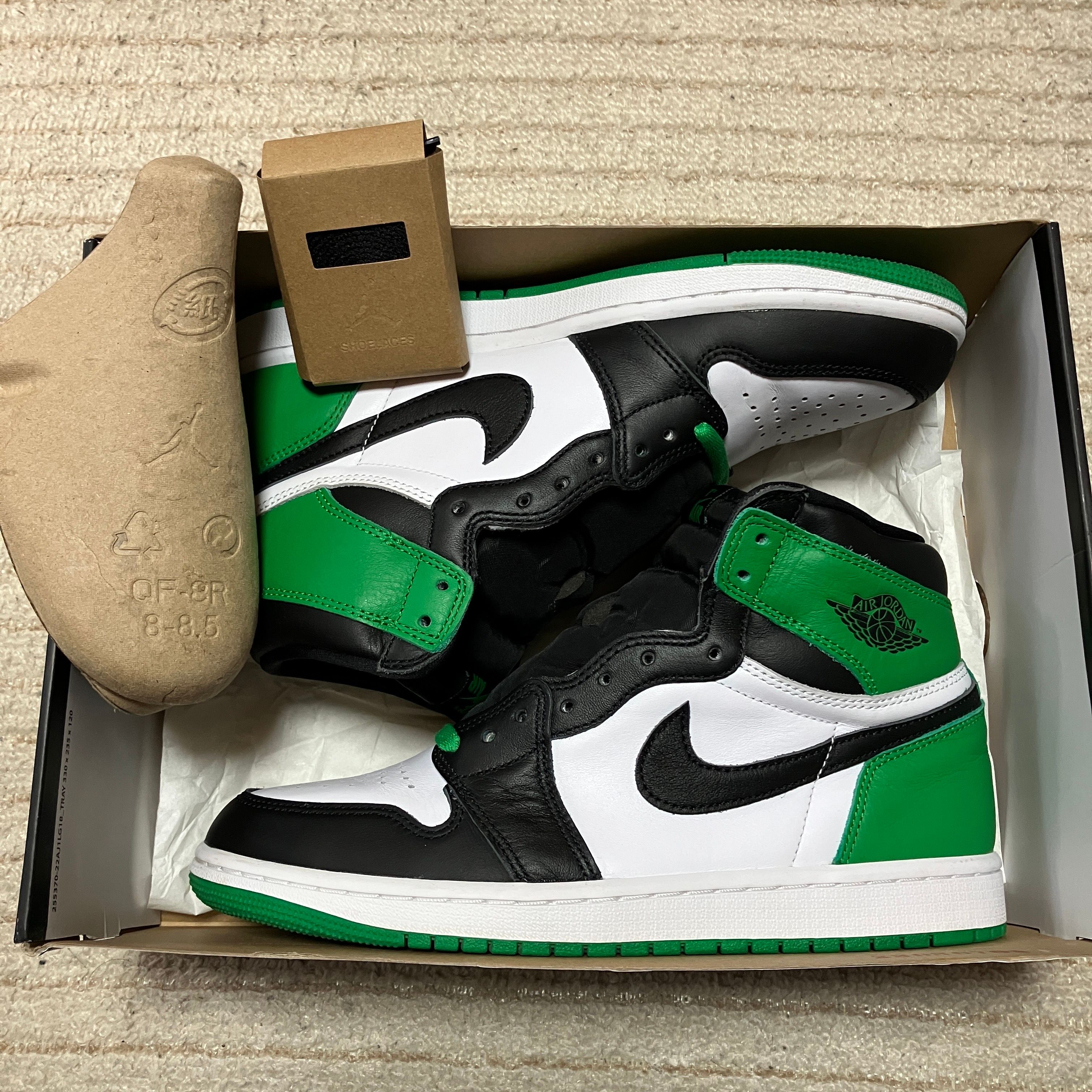 Nike Air Jordan 1 Retro High OG "Celtics/Black and Lucky Green" (2023)