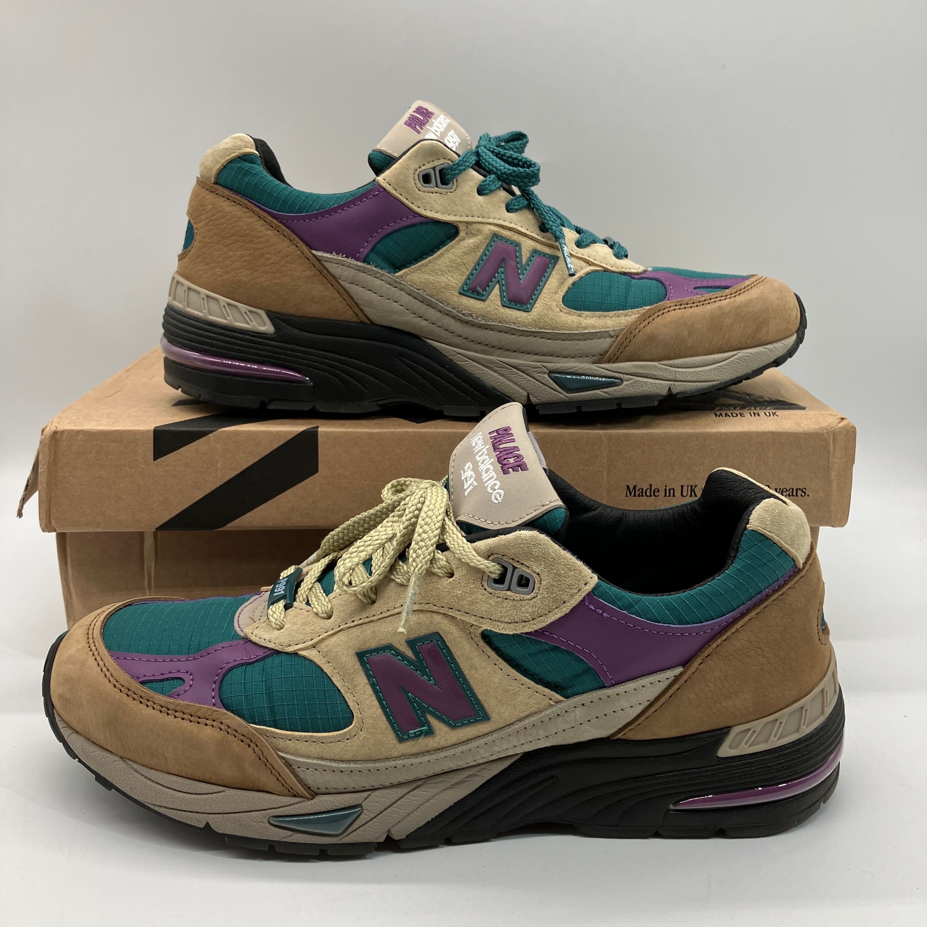 Palace × New Balance 991 "Taupe"