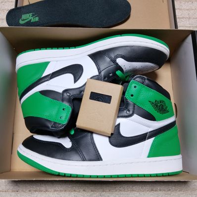 Nike Air Jordan 1 Retro High OG "Celtics/Black and Lucky Green" (2023)