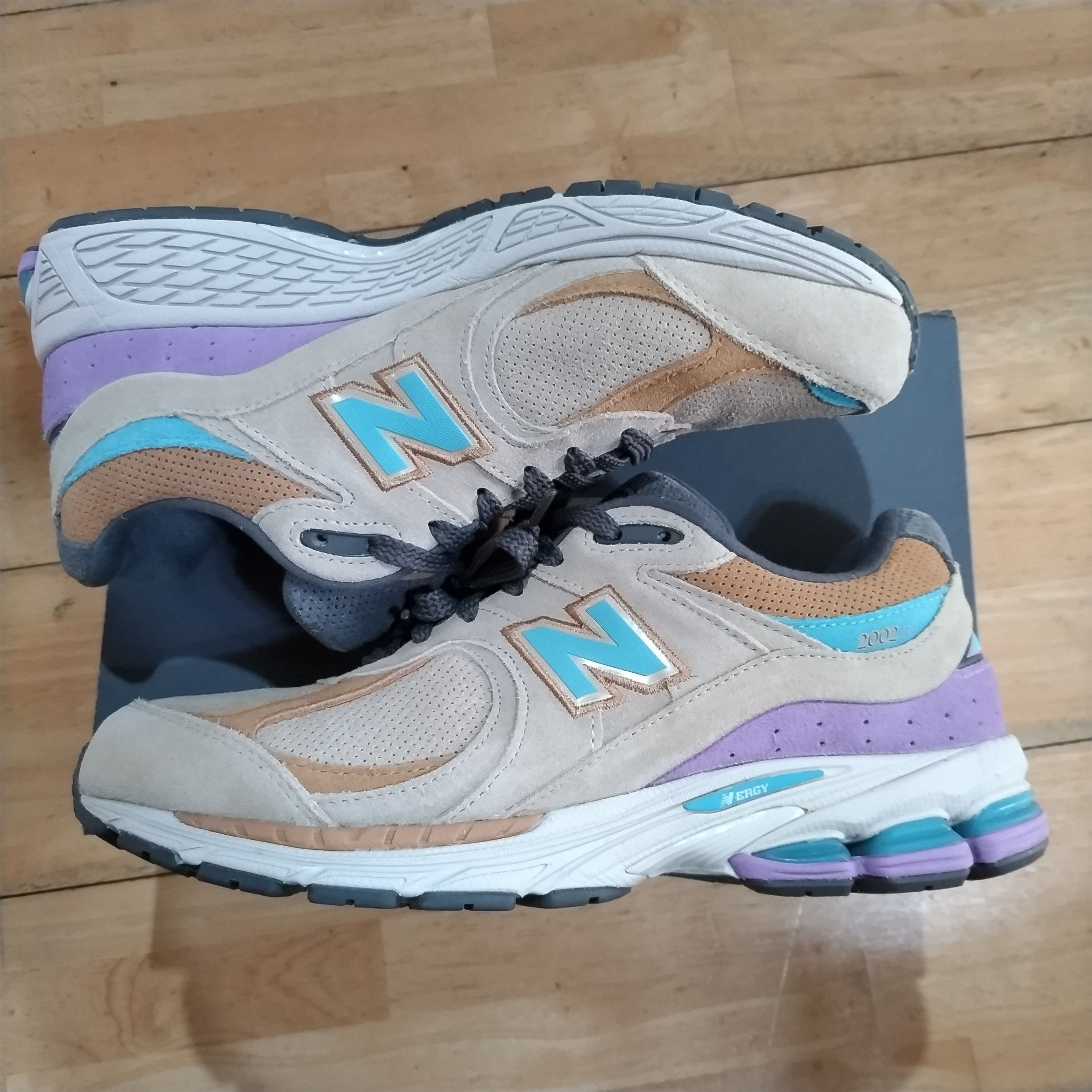 New Balance 2002R "Beige/Purple"