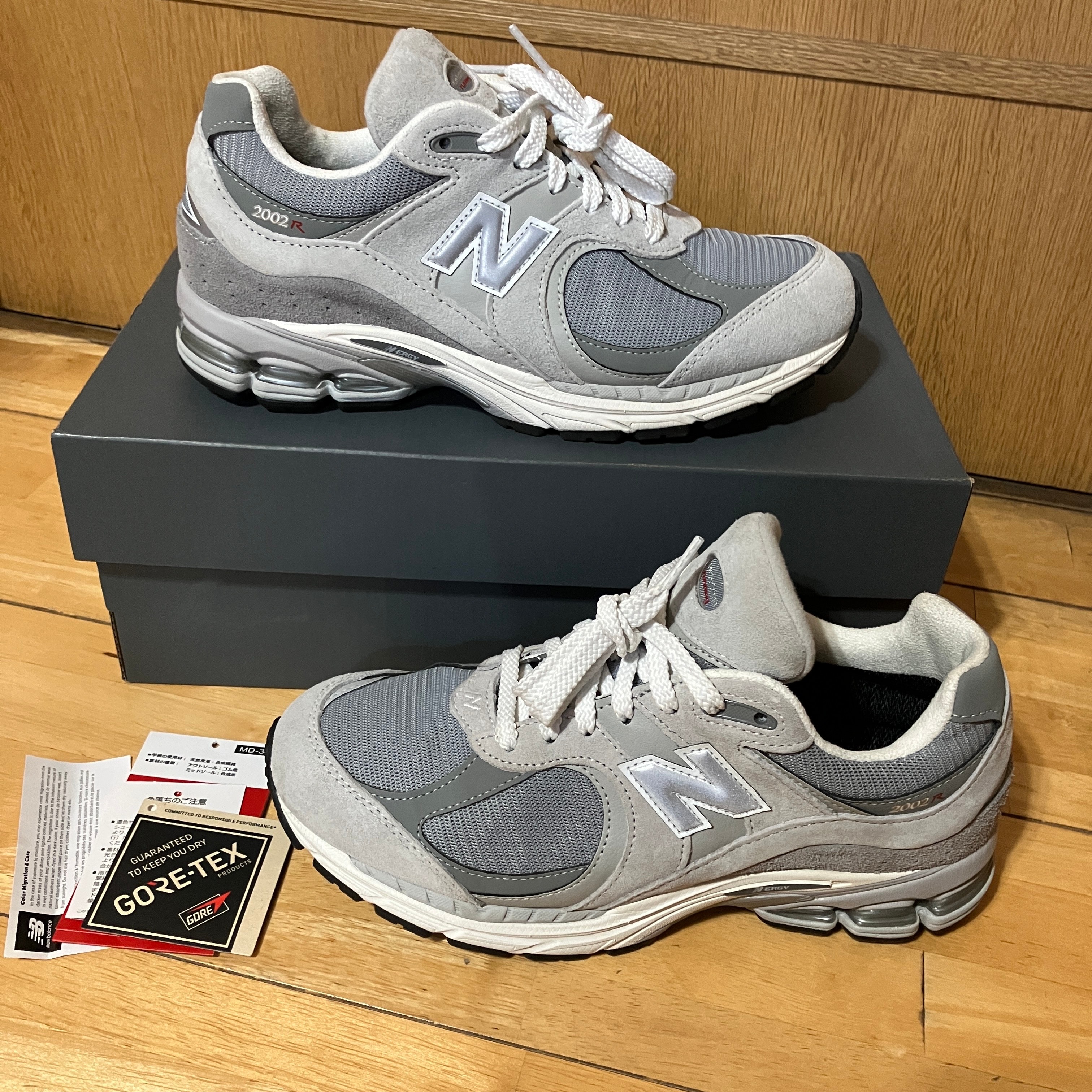 ニューバランス 2002R ゴアテックス "コンクリート"