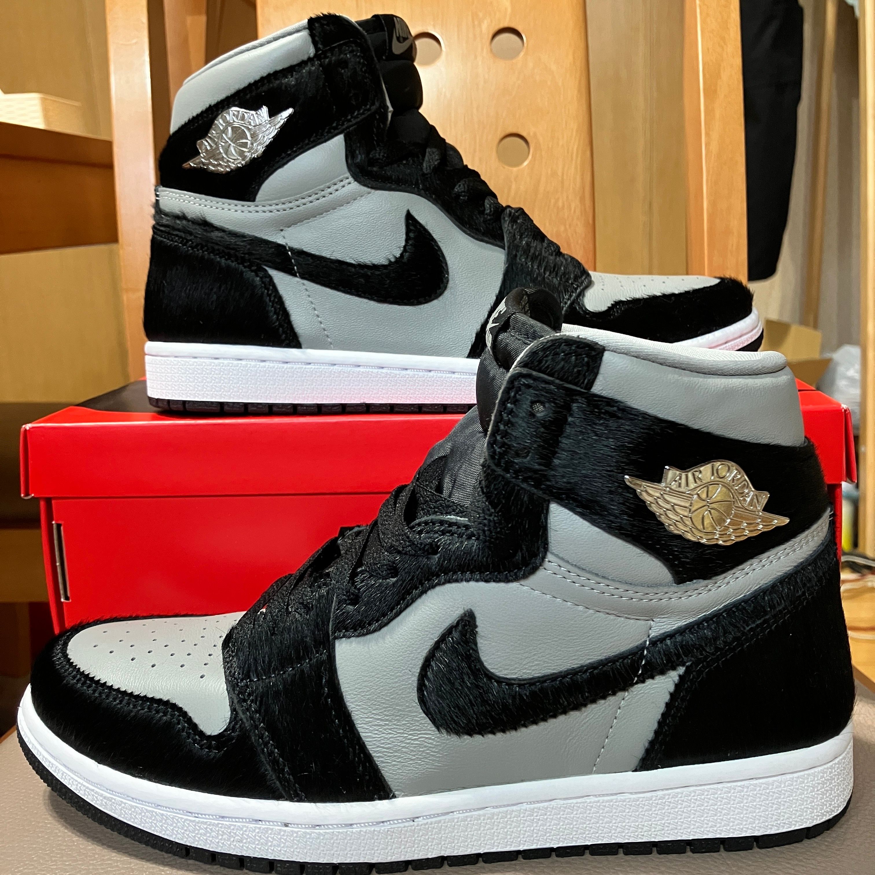 Nike Women's Air Jordan 1 Retro High OG "Medium Grey"