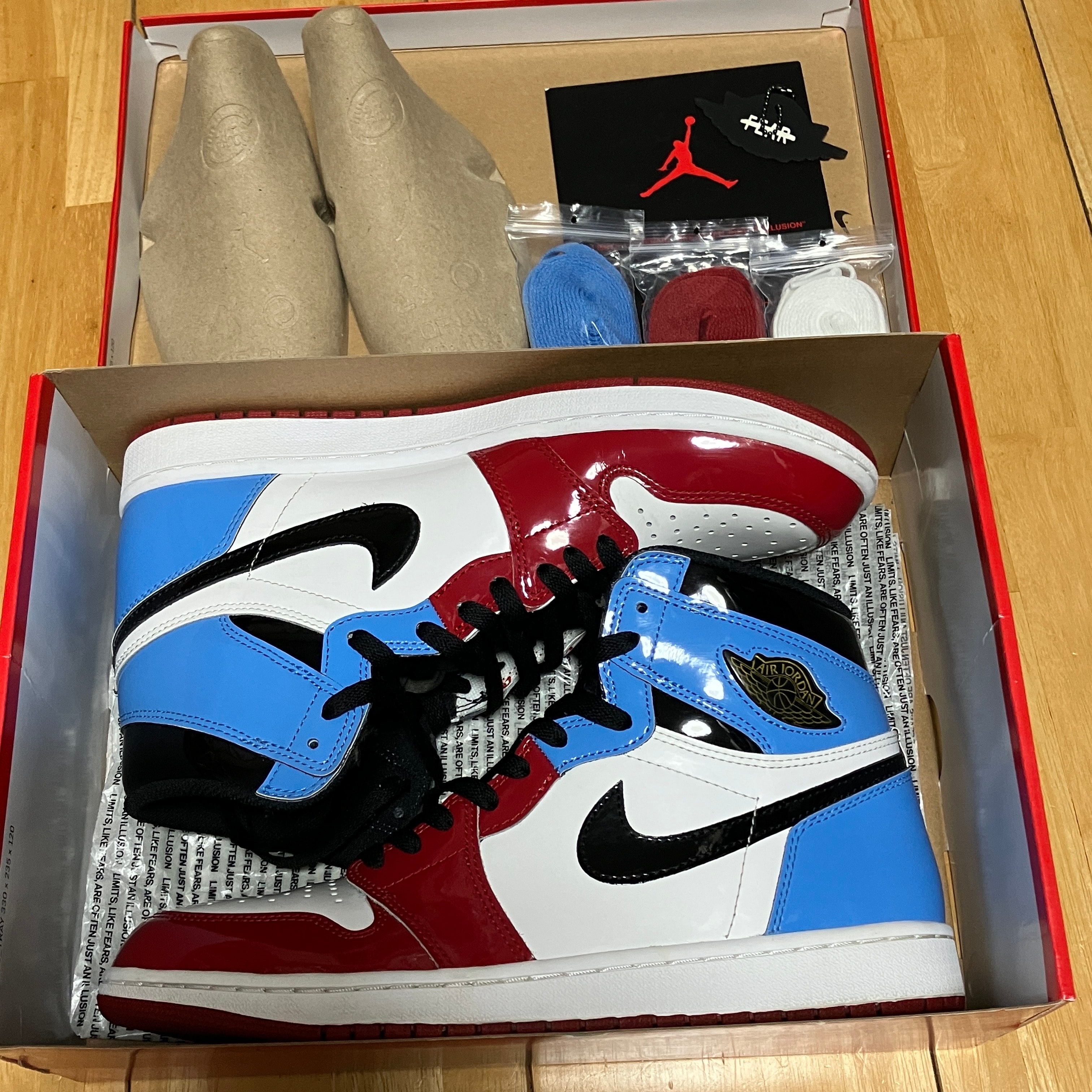 ナイキ エアジョーダン1 ハイ OG "フィアレス"