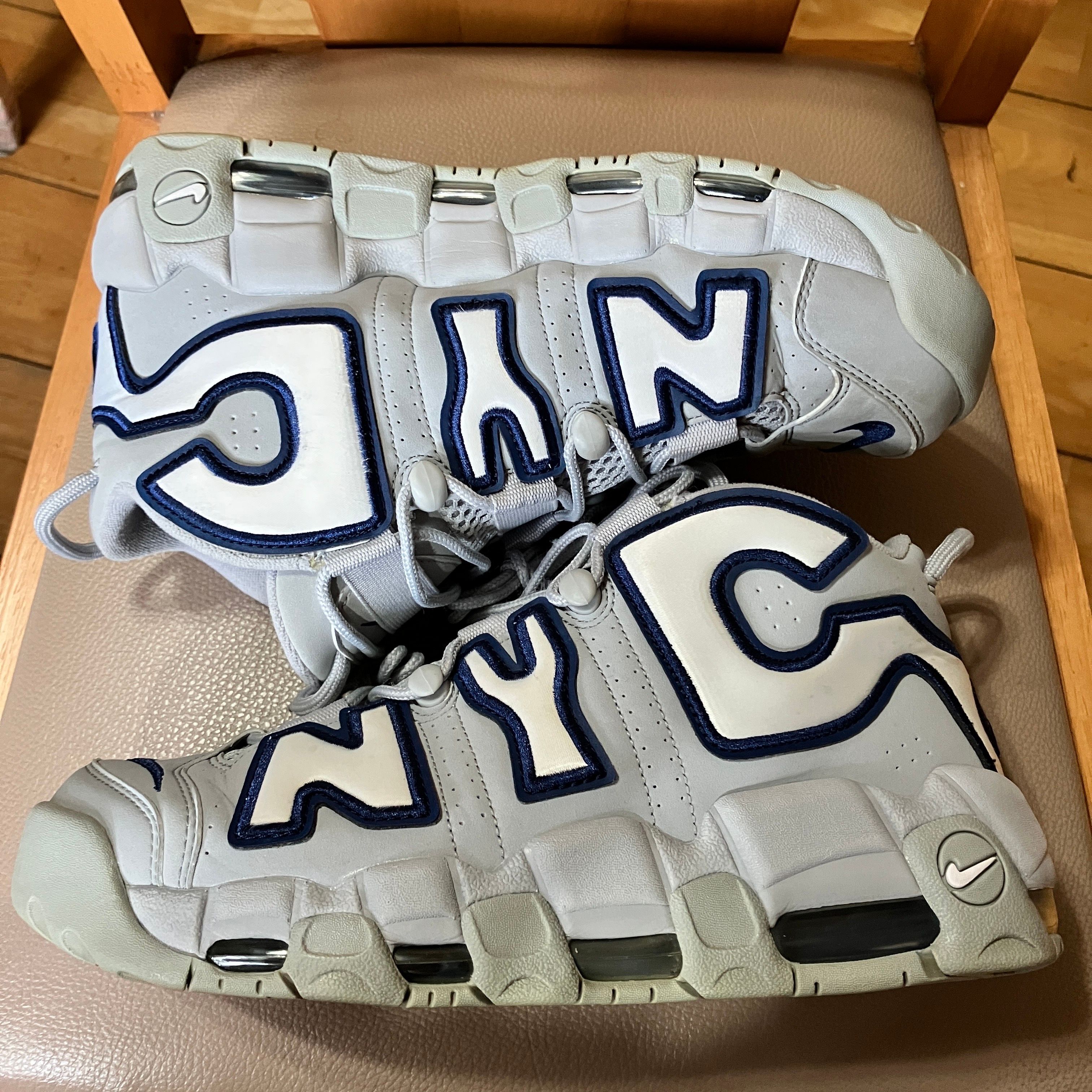 NIKE AIR MORE UPTEMPO "NEW YORK"