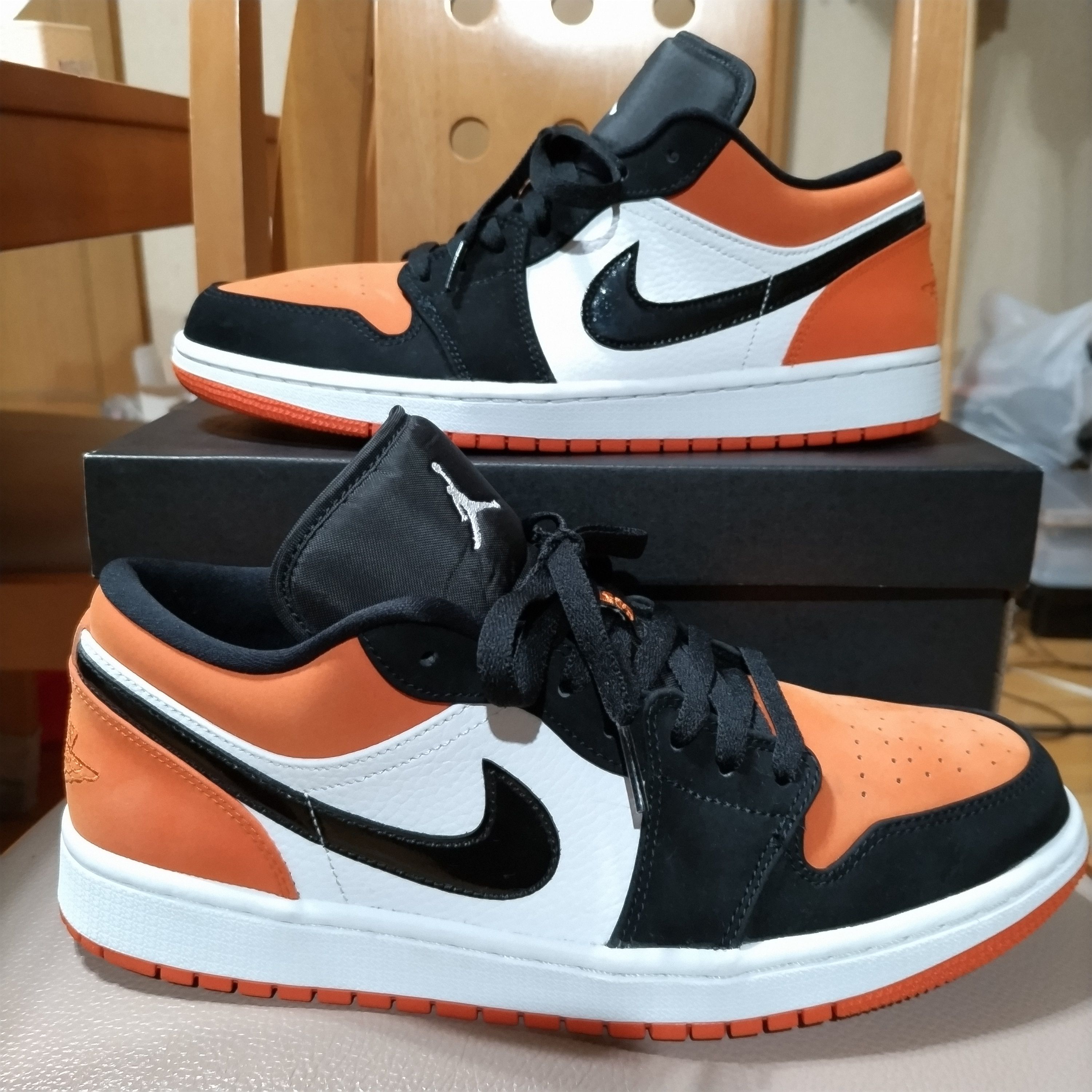 Nike Air Jordan 1 Low "Shattered Backboard"