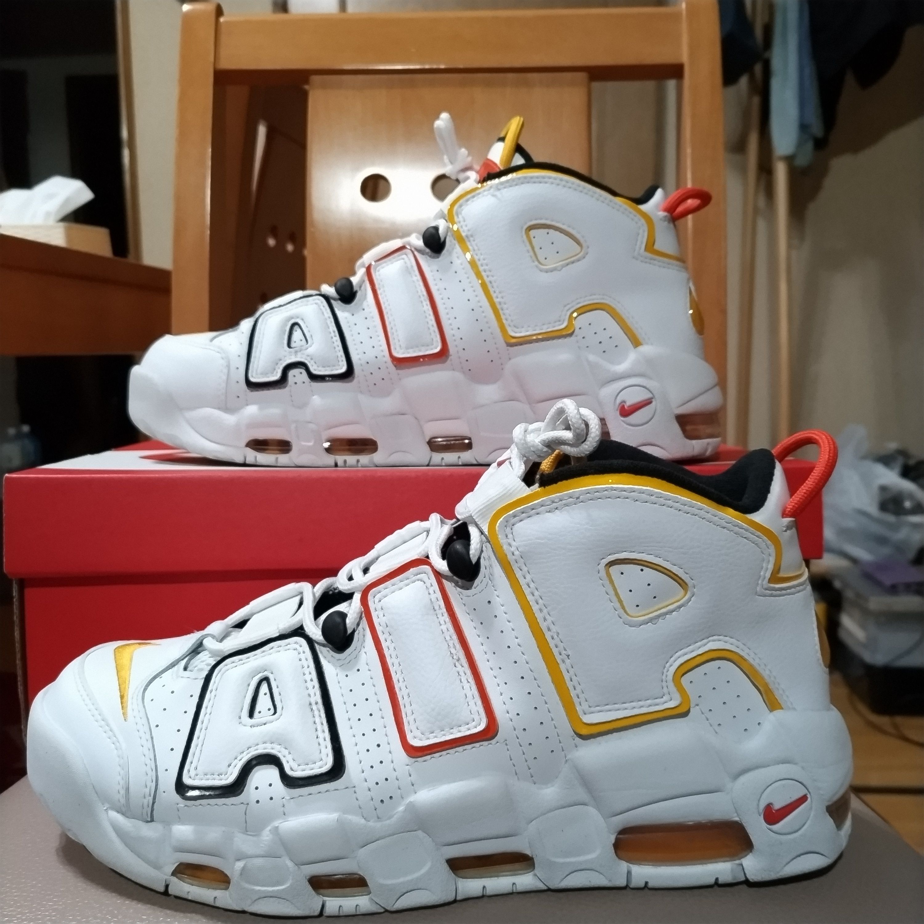 NIKE AIR MORE UPTEMPO "RAYGUNS"