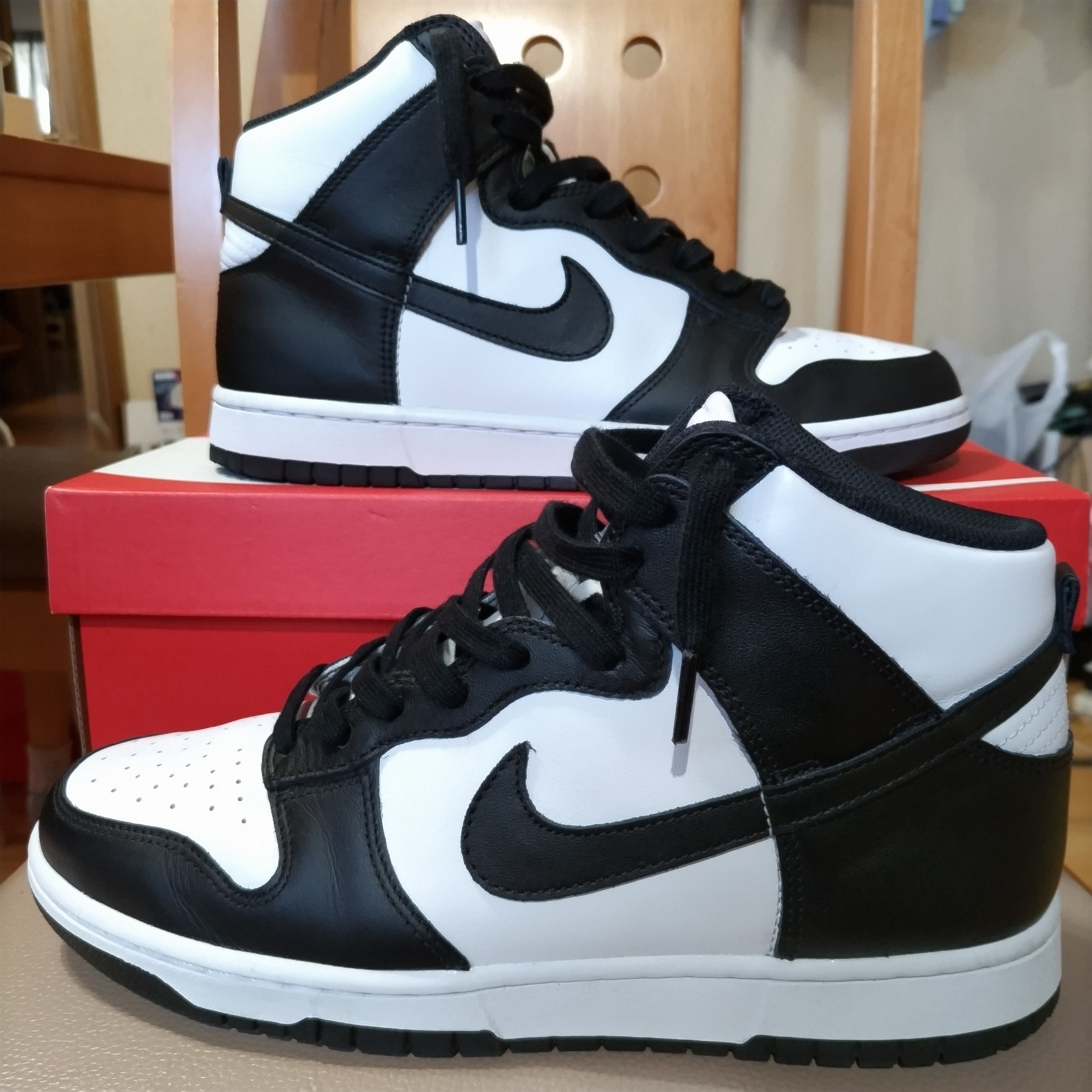 Nike Dunk High "Black and White"