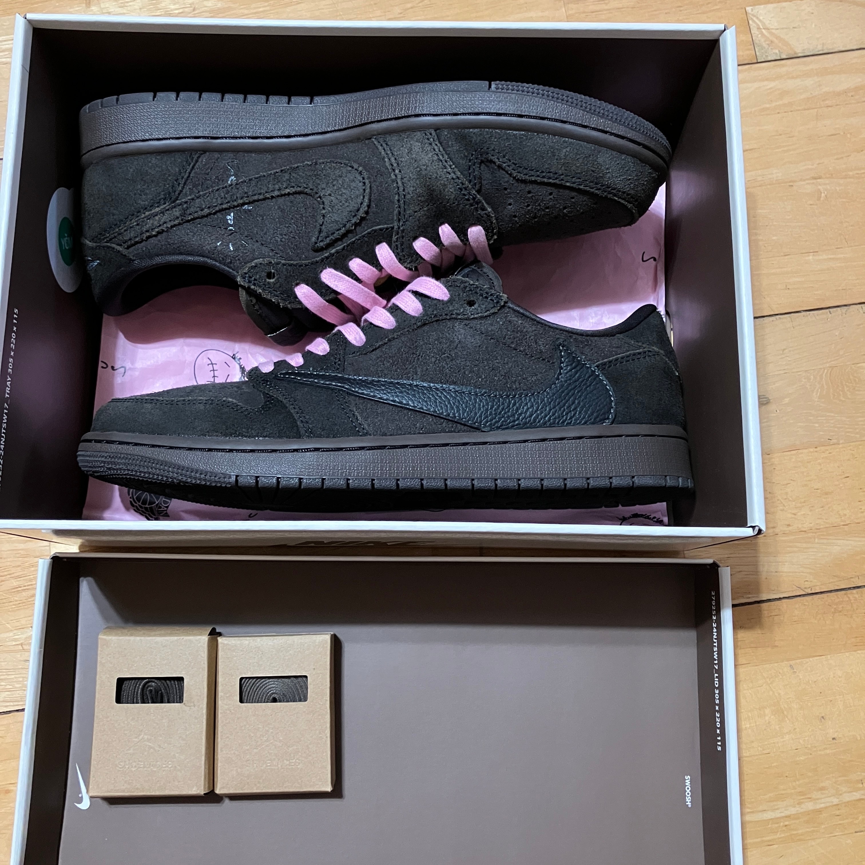 Travis Scott × Nike Air Jordan 1 Low OG SP "Velvet Brown and Dark Mocha"