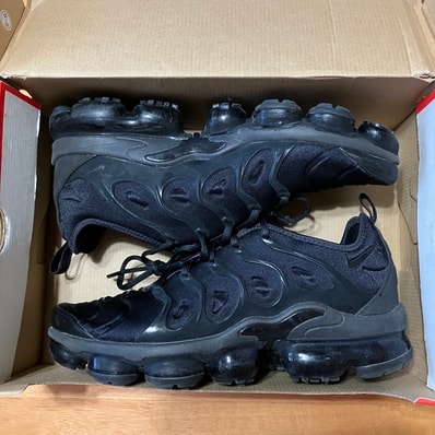 Nike Air Vapormax Plus "Triple Black" (2018)