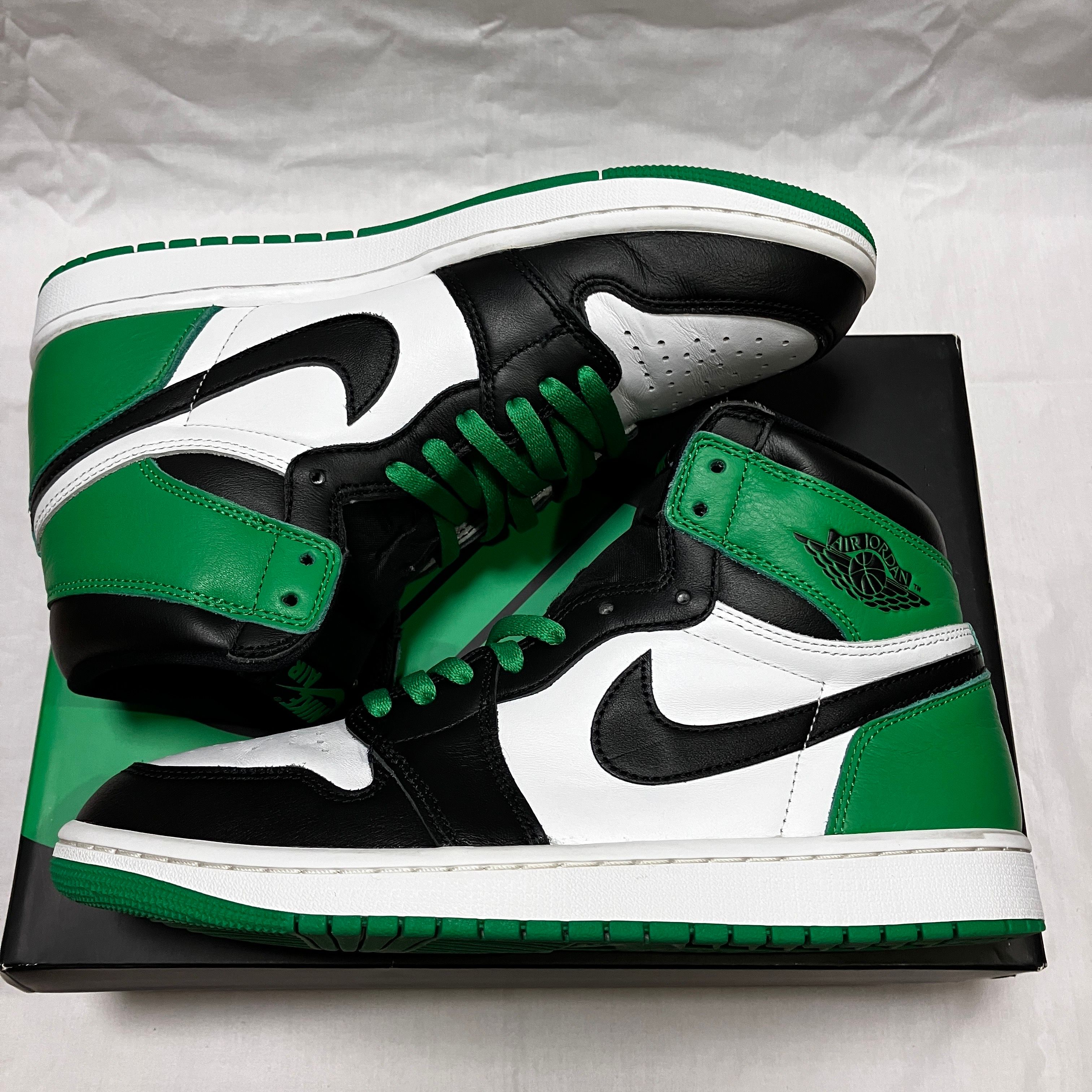 Nike Air Jordan 1 Retro High OG "Celtics/Black and Lucky Green" (2023)