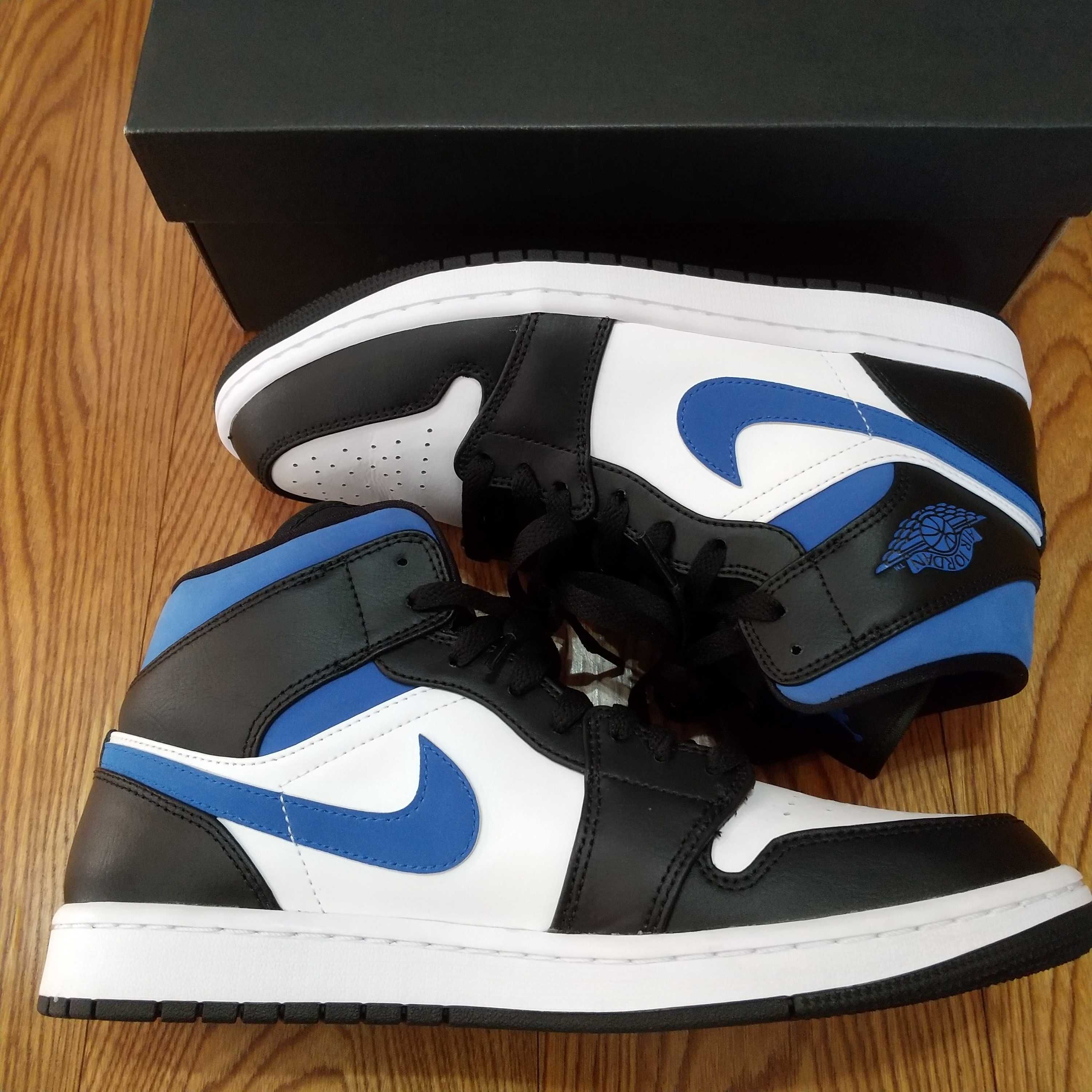 Nike Air Jordan 1 Mid "Royal"