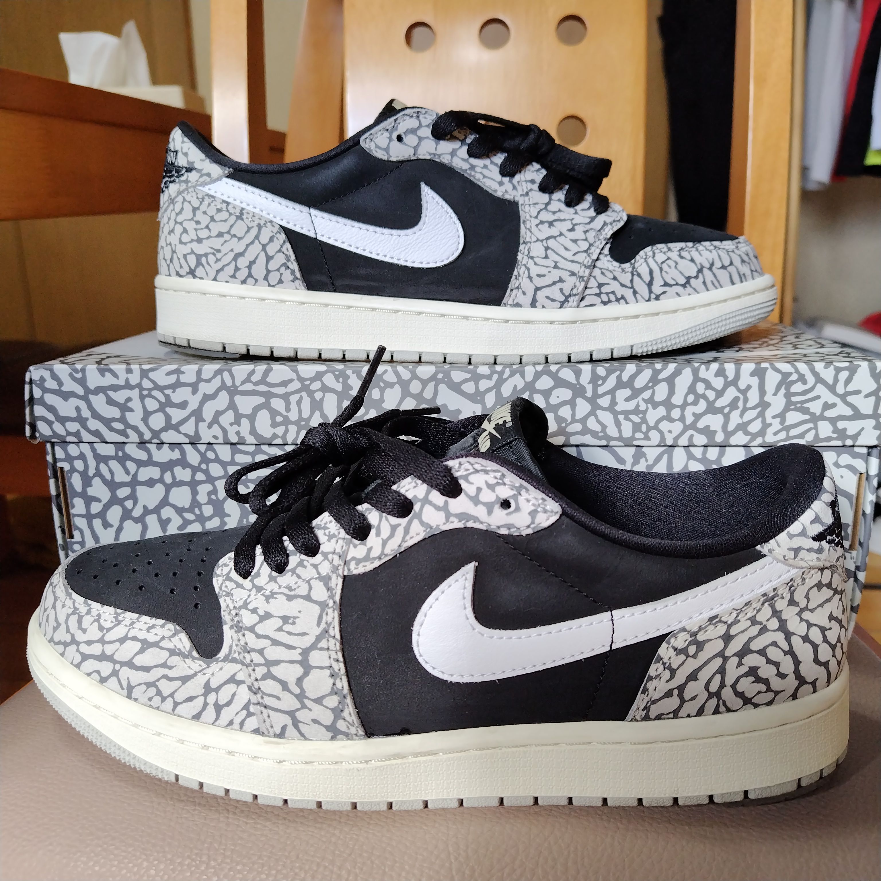 Nike Air Jordan 1 Retro Low OG "Black Cement"