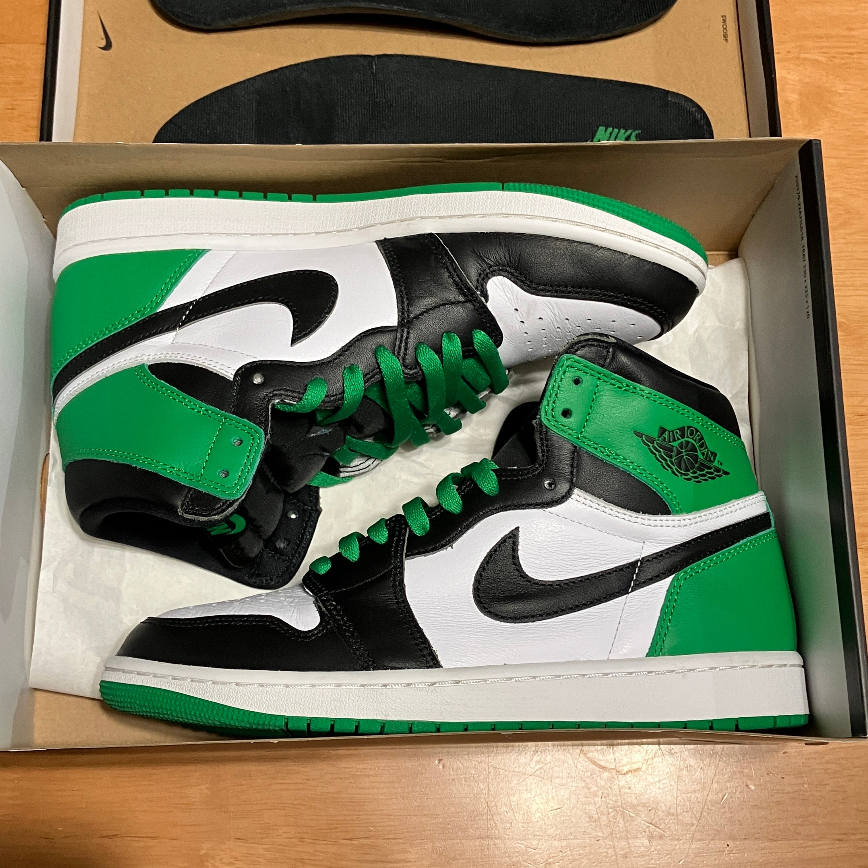 Nike Air Jordan 1 Retro High OG "Celtics/Black and Lucky Green" (2023)