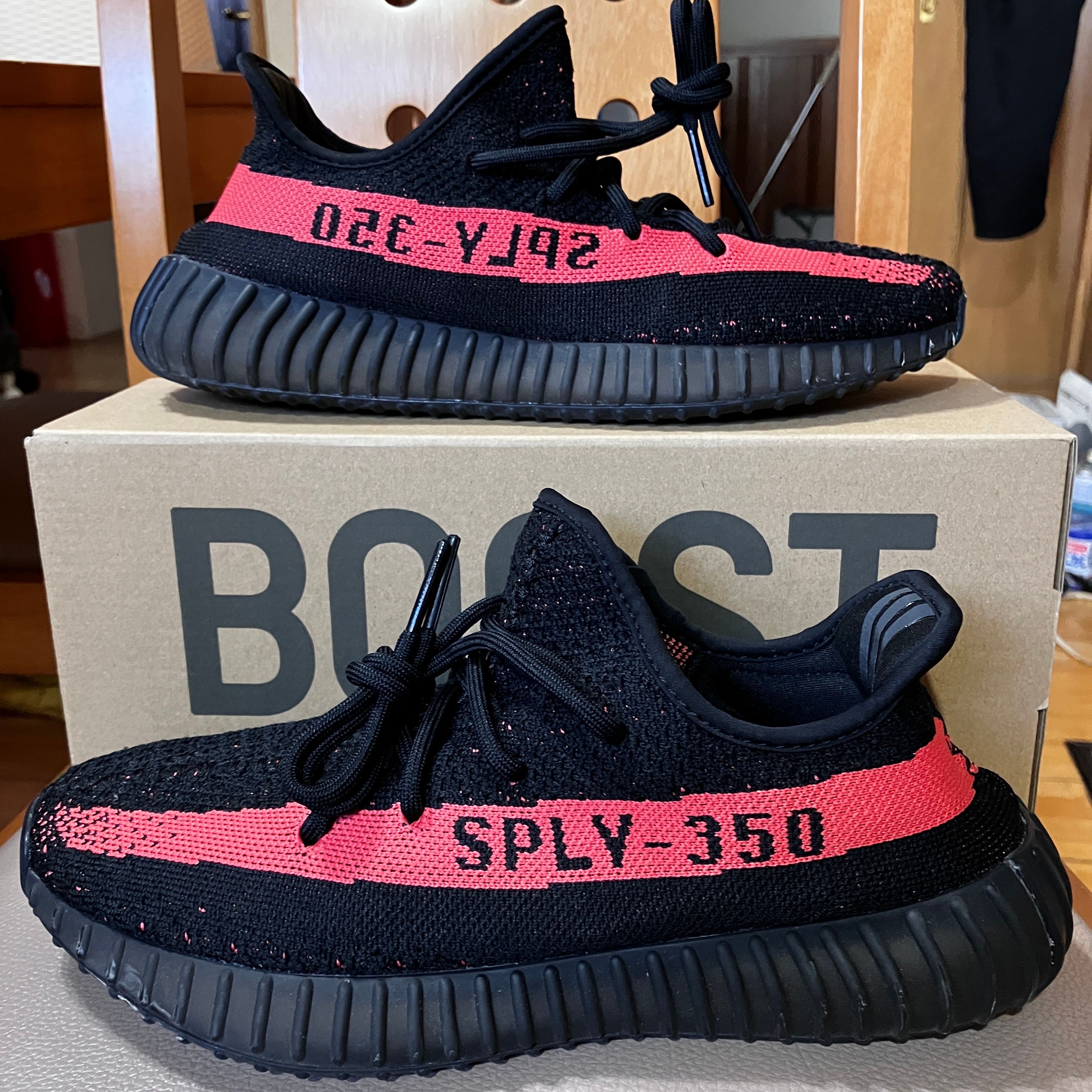 adidas YEEZY Boost 350 V2 "Core Black/Red"