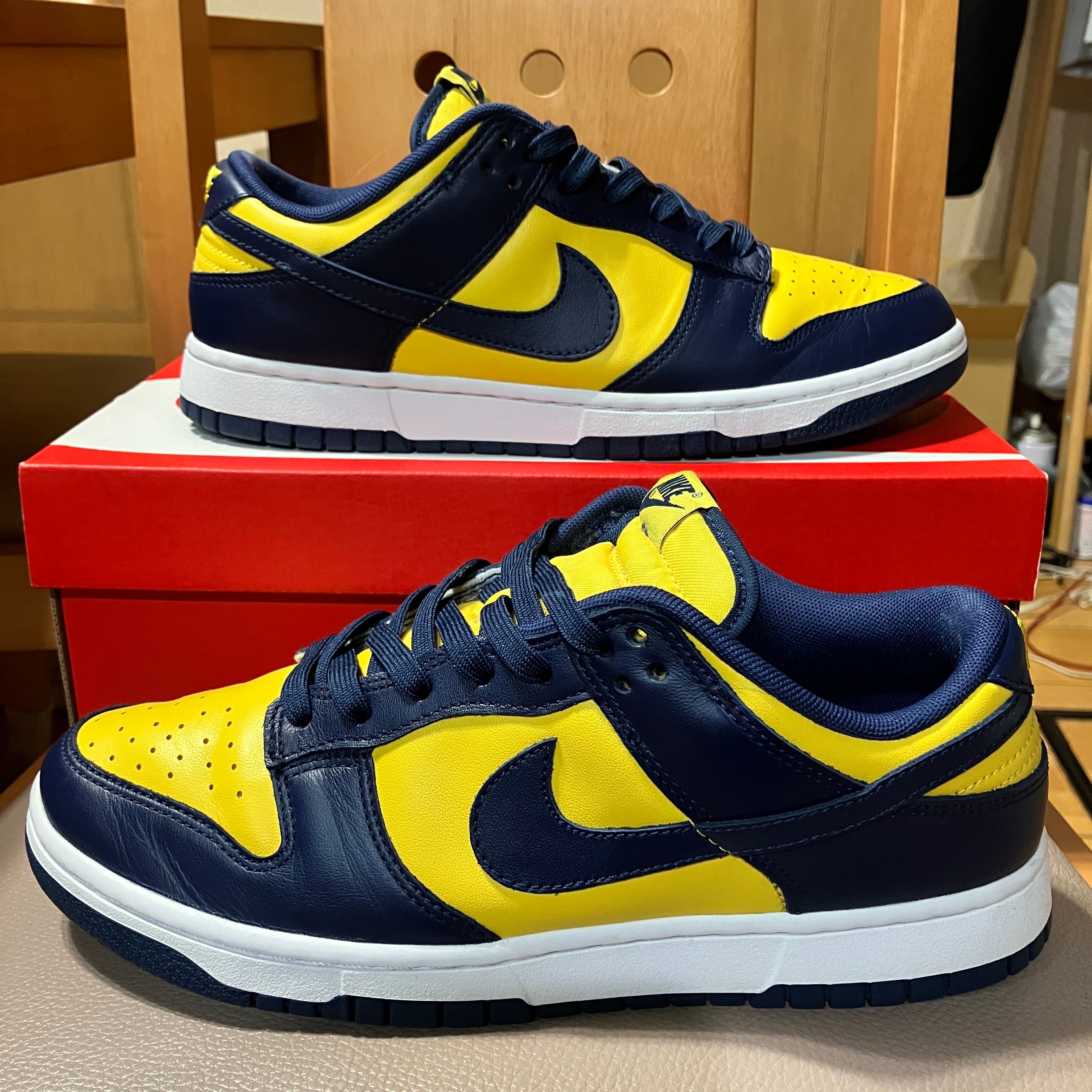 Nike Dunk Low "Michigan"
