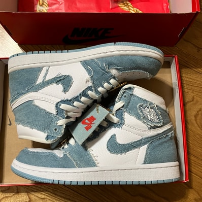 Nike Women's Air Jordan 1 High OG "Denim"