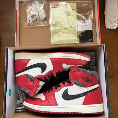 Nike Air Jordan 1 High OG "Lost & Found/Chicago"